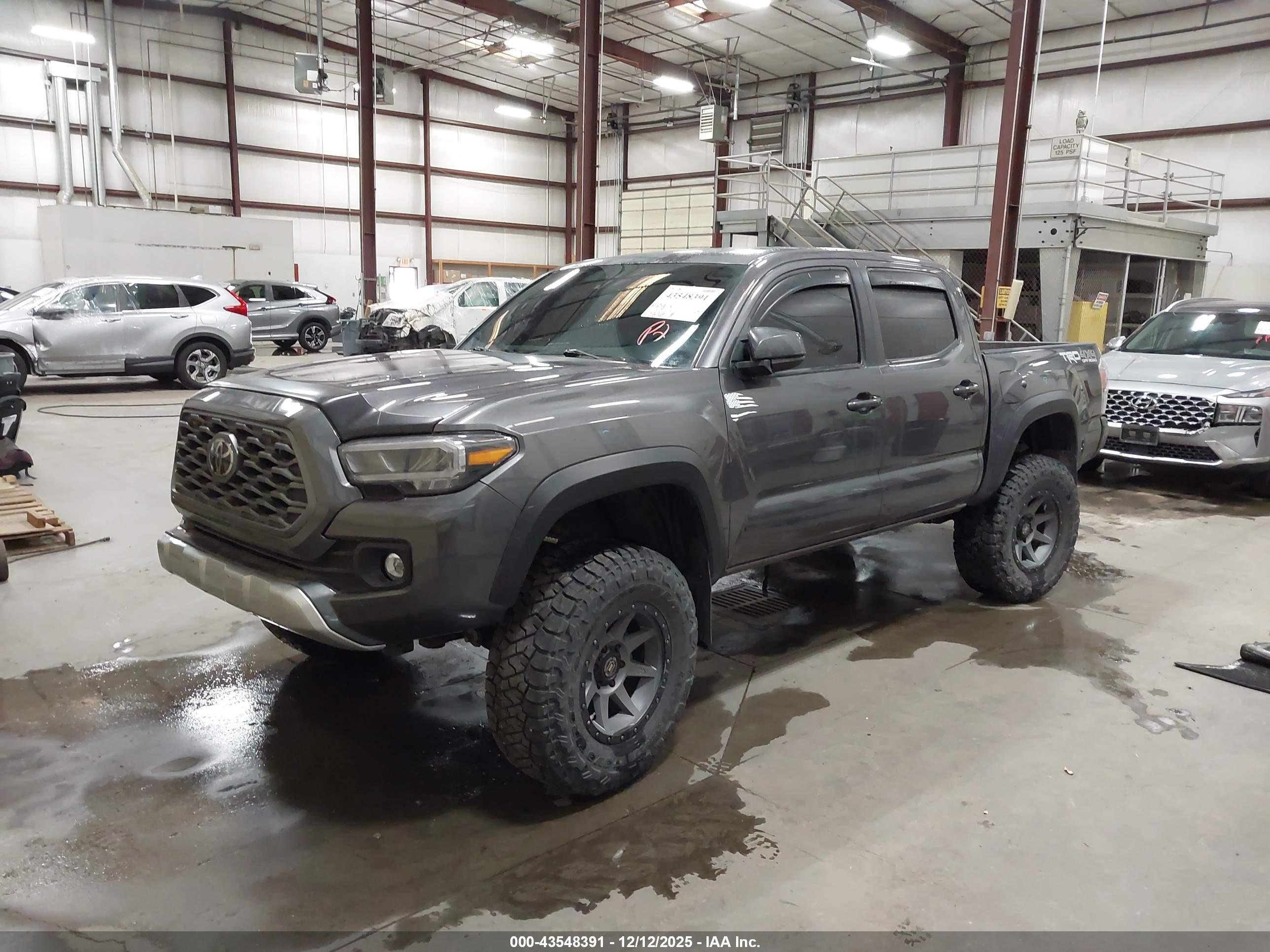 TOYOTA TACOMA image 2