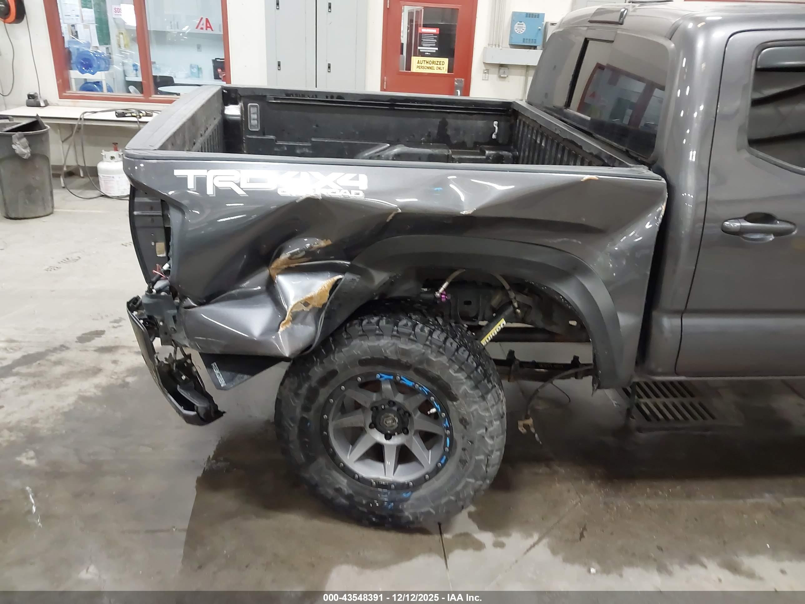TOYOTA TACOMA image 6