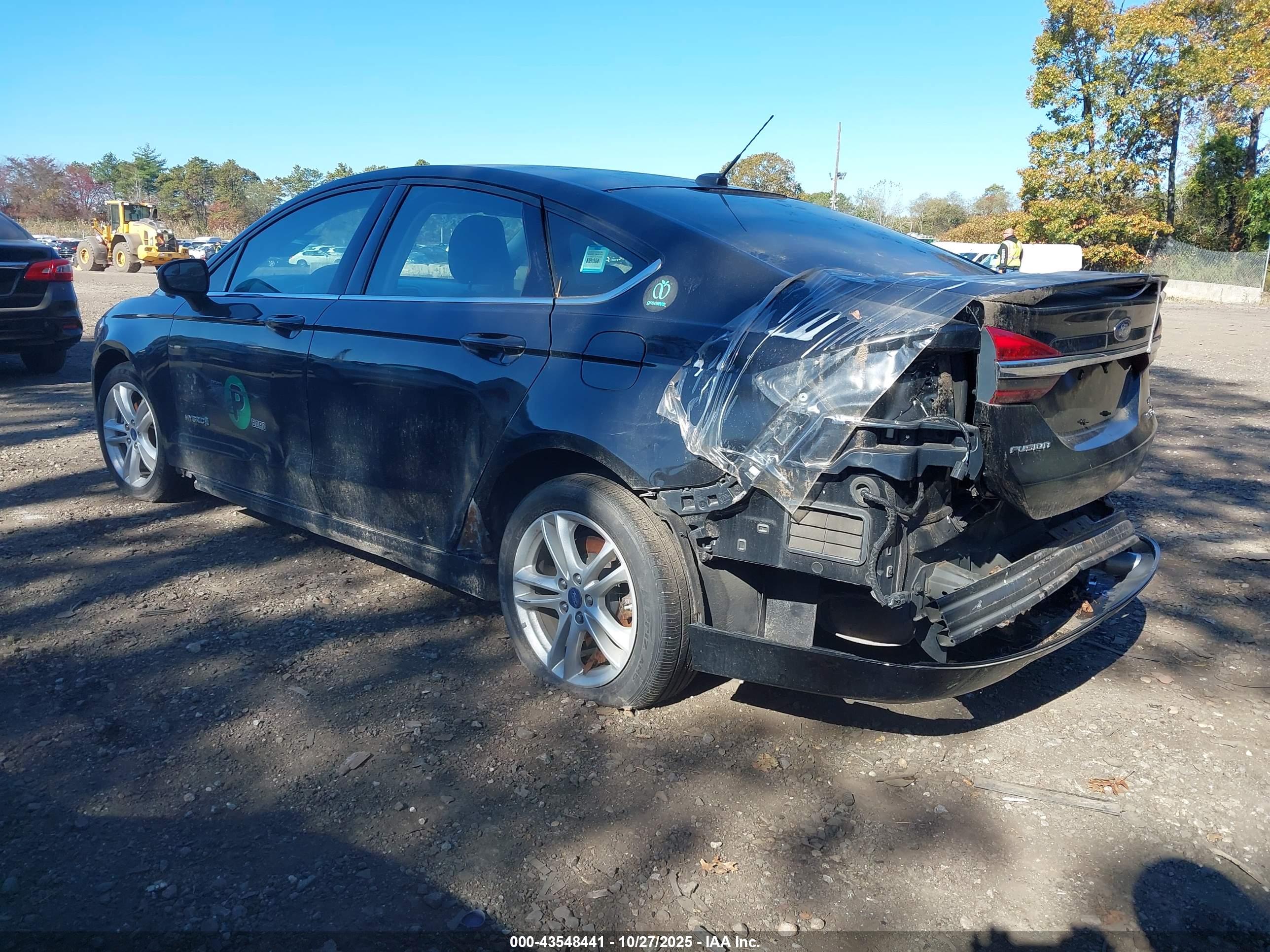 FORD FUSION image 3