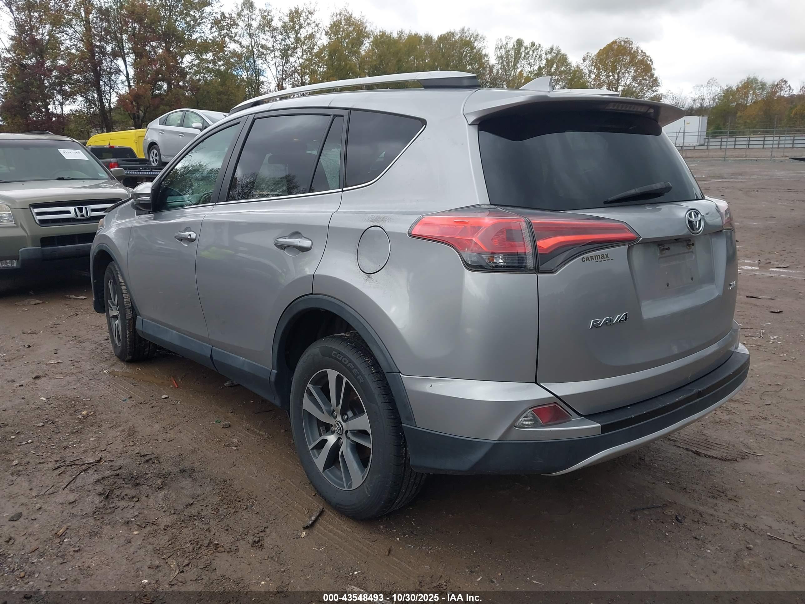 TOYOTA RAV4 image 3