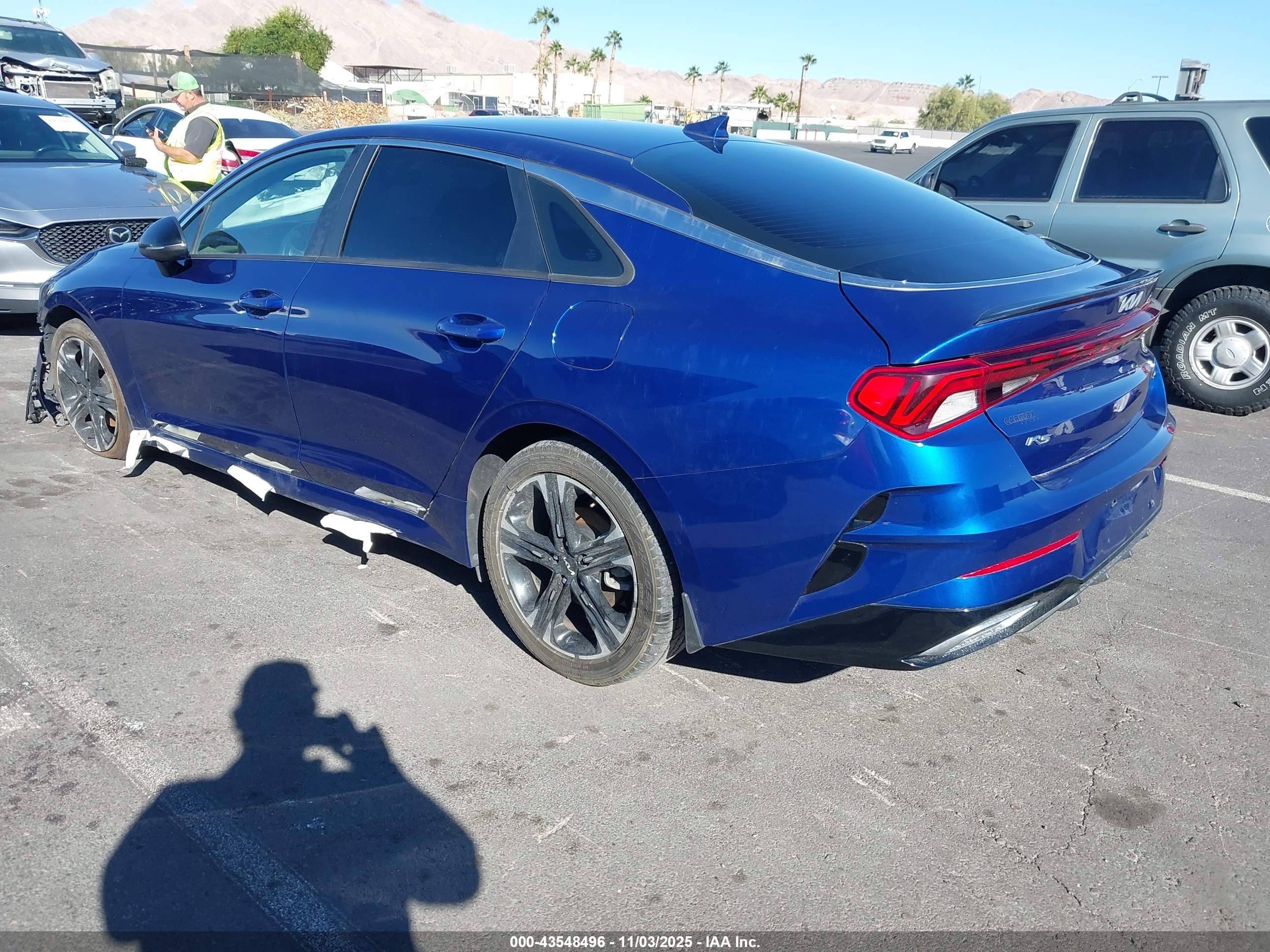 KIA K5 image 3
