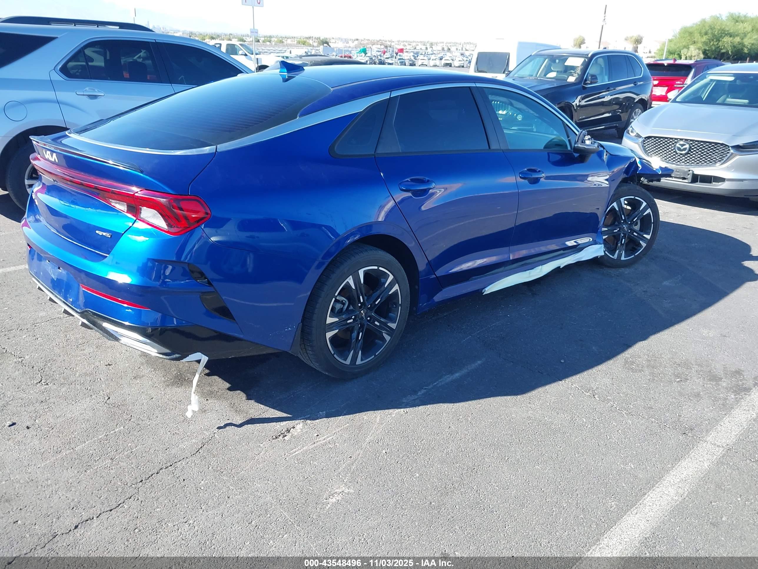 KIA K5 image 4
