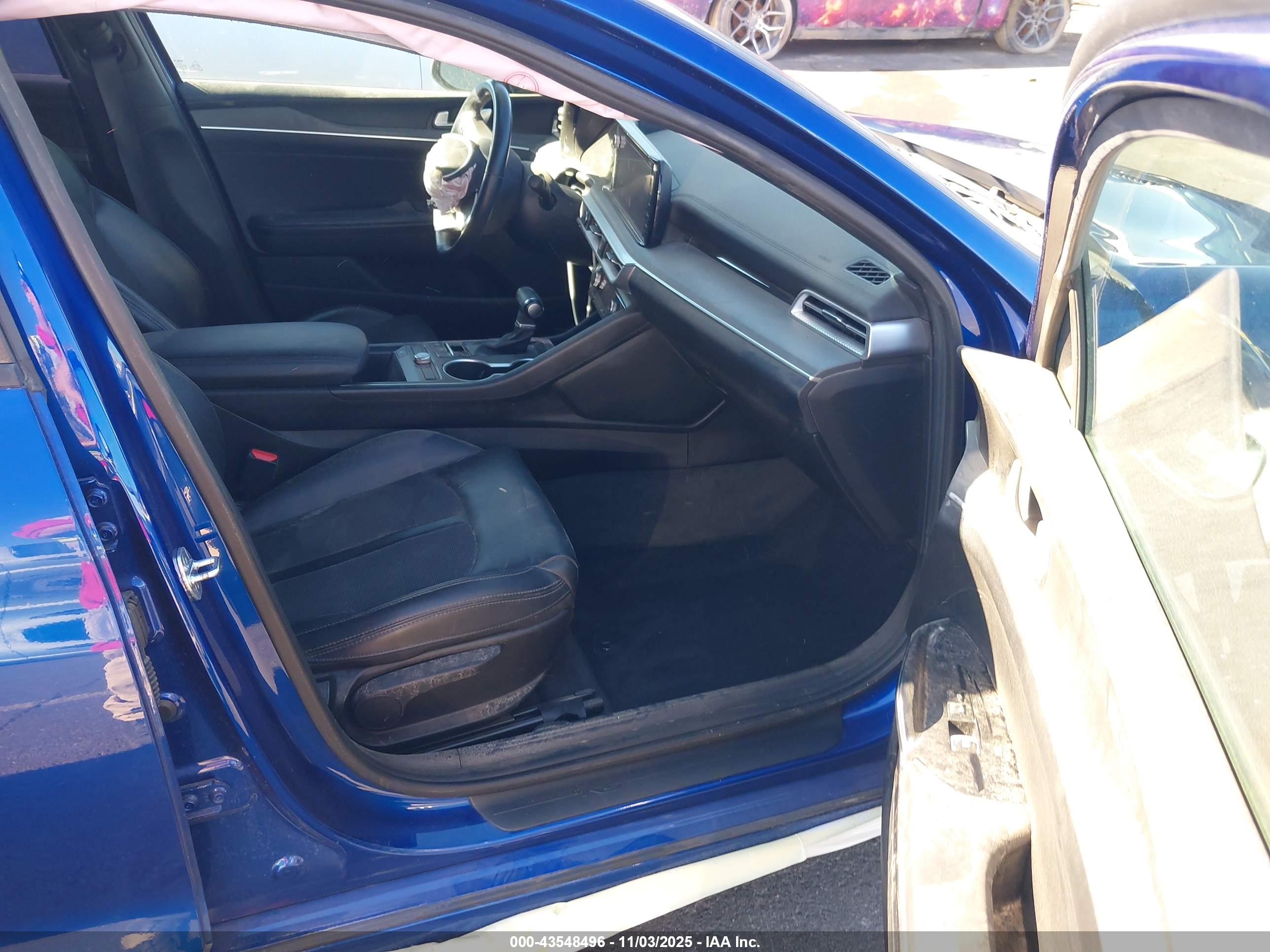 KIA K5 image 5