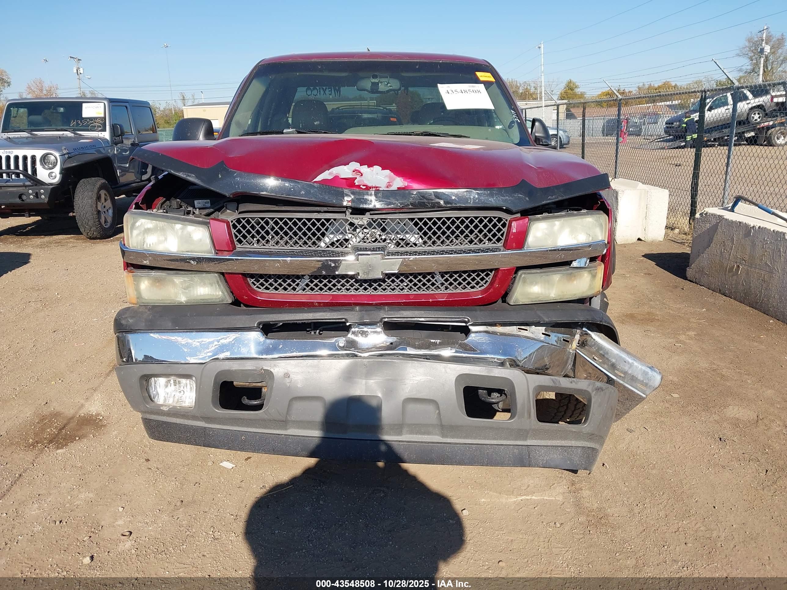 CHEVROLET SILVERADO image 6