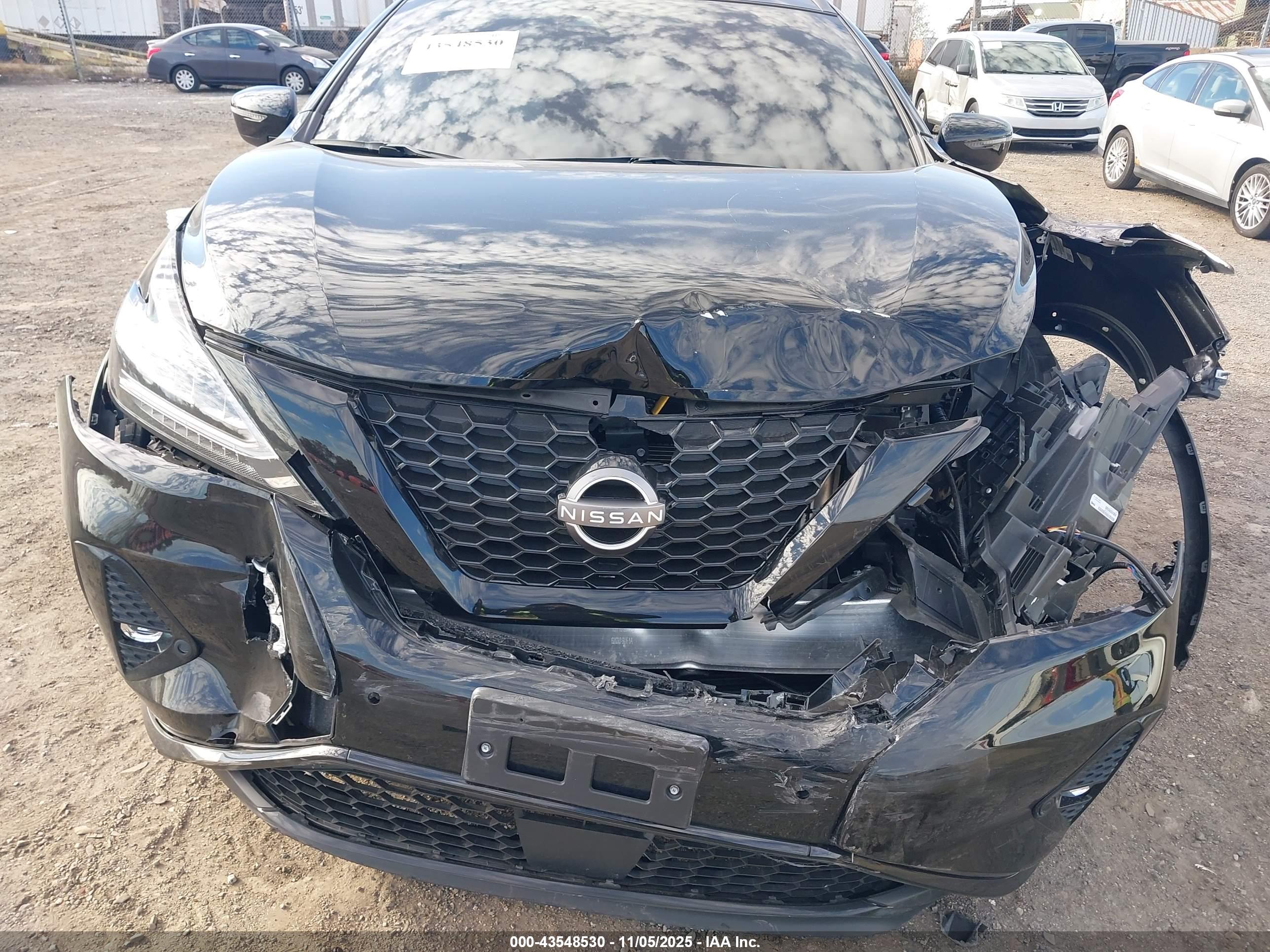 NISSAN MURANO image 6