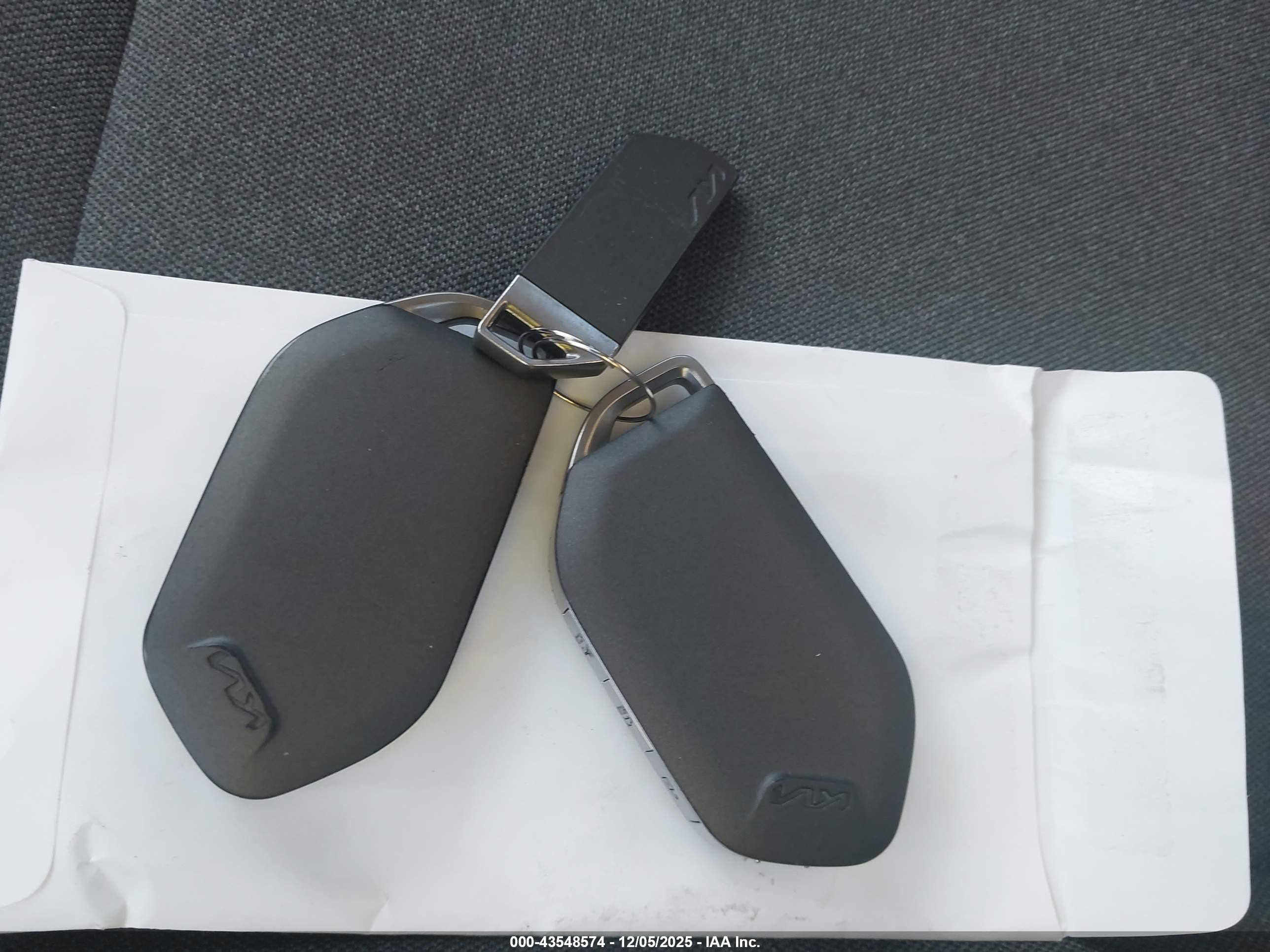 KIA K4 image 11