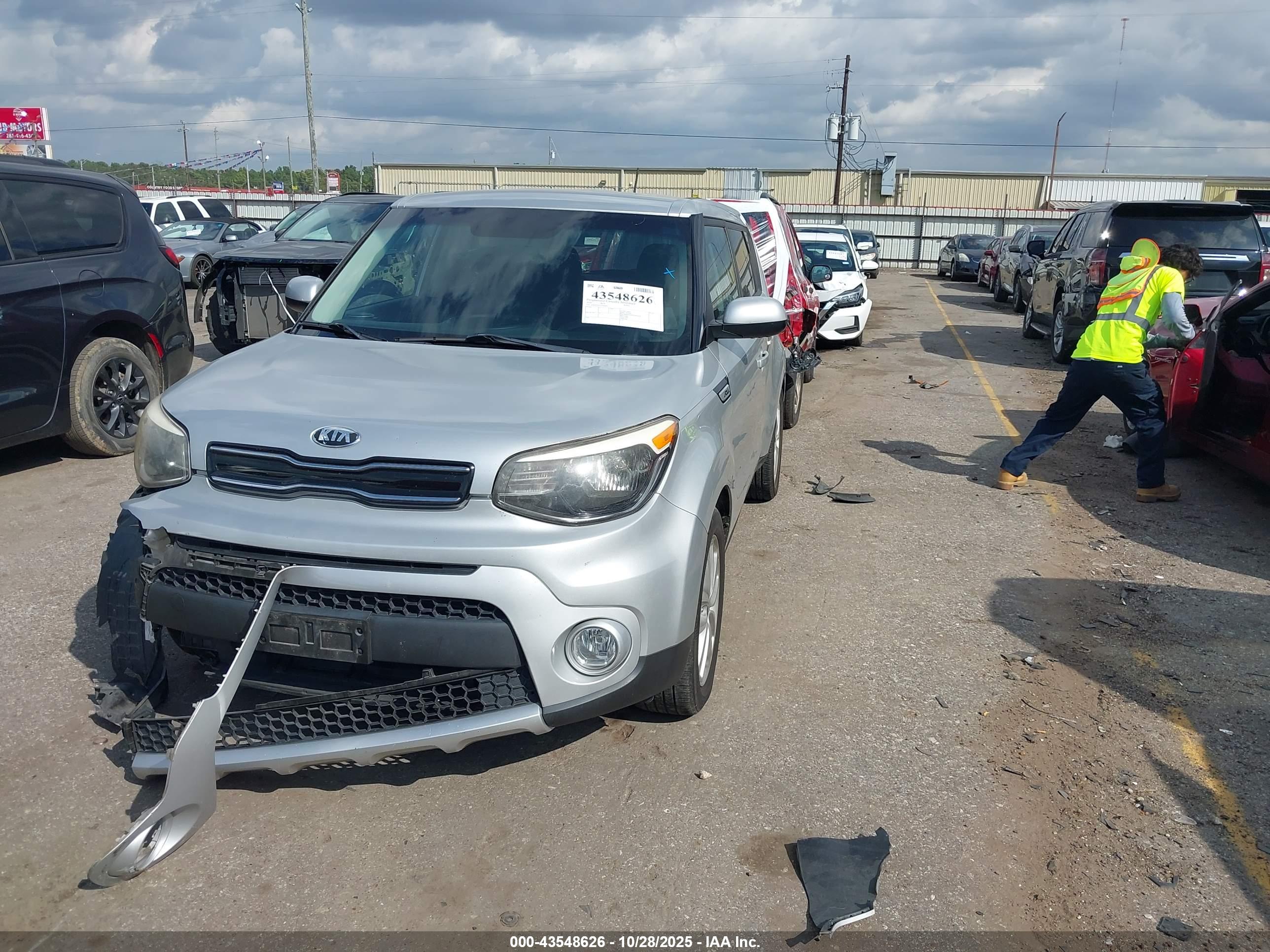 KIA SOUL image 2