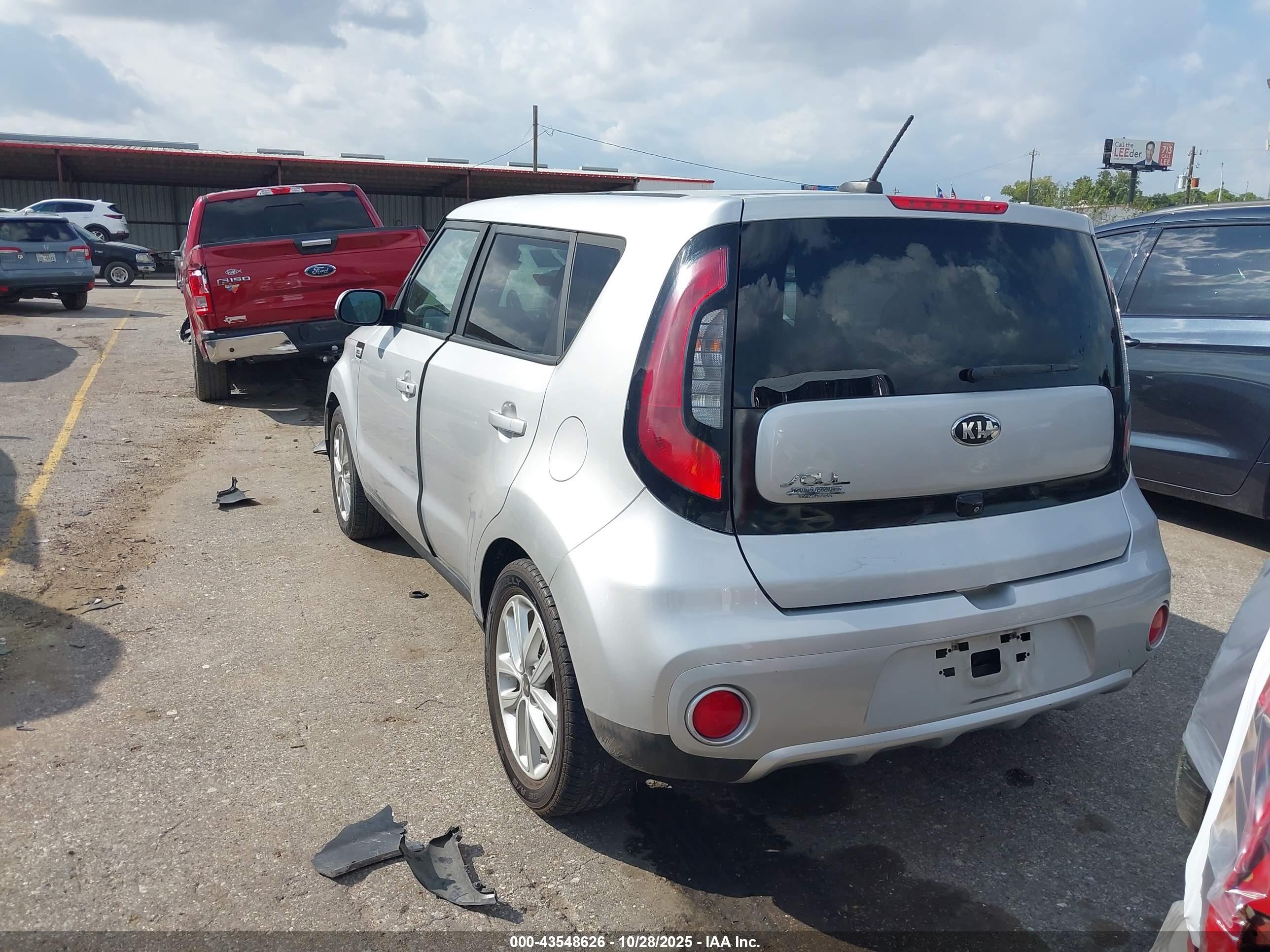 KIA SOUL image 3