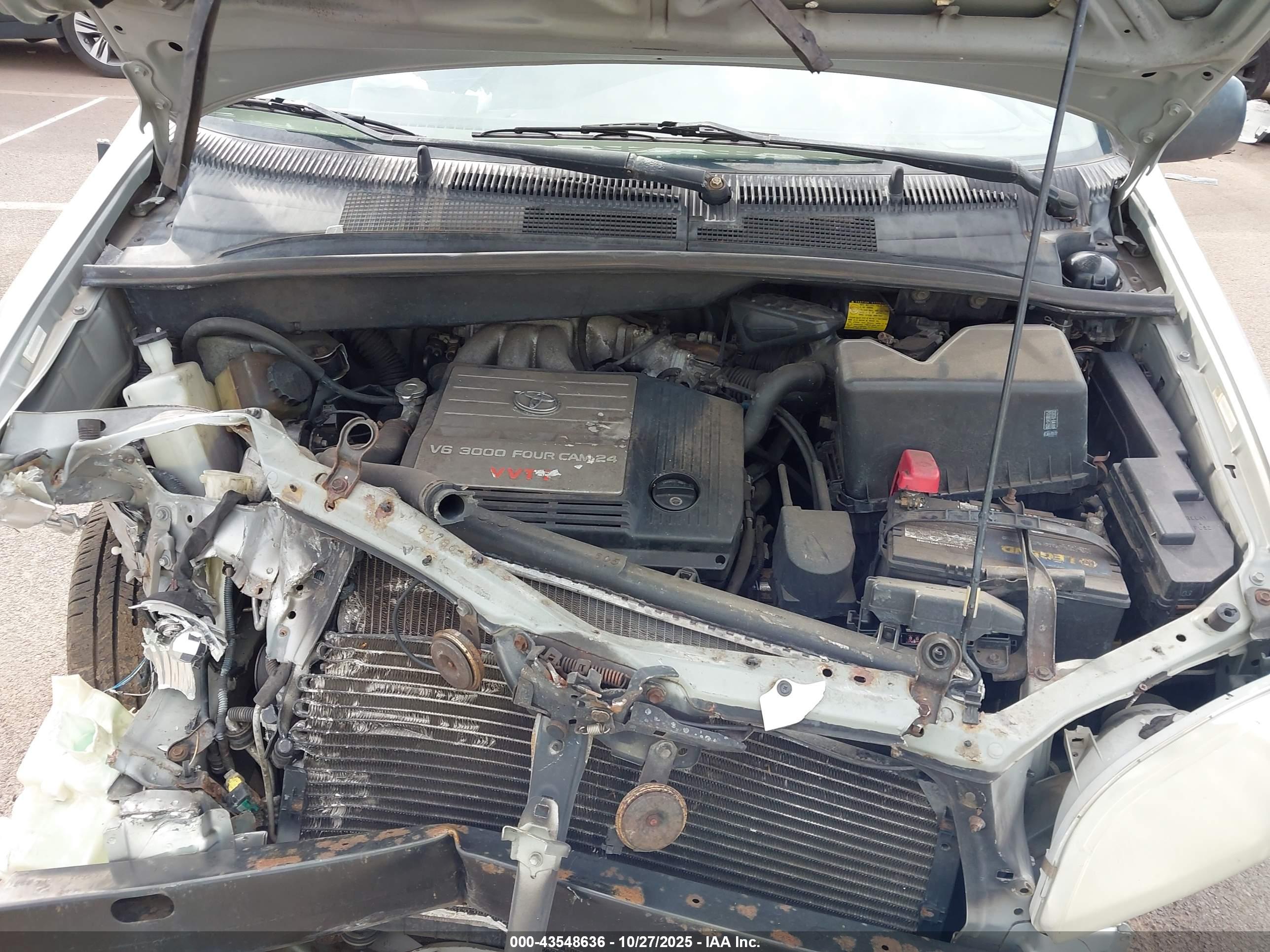 TOYOTA SIENNA image 10