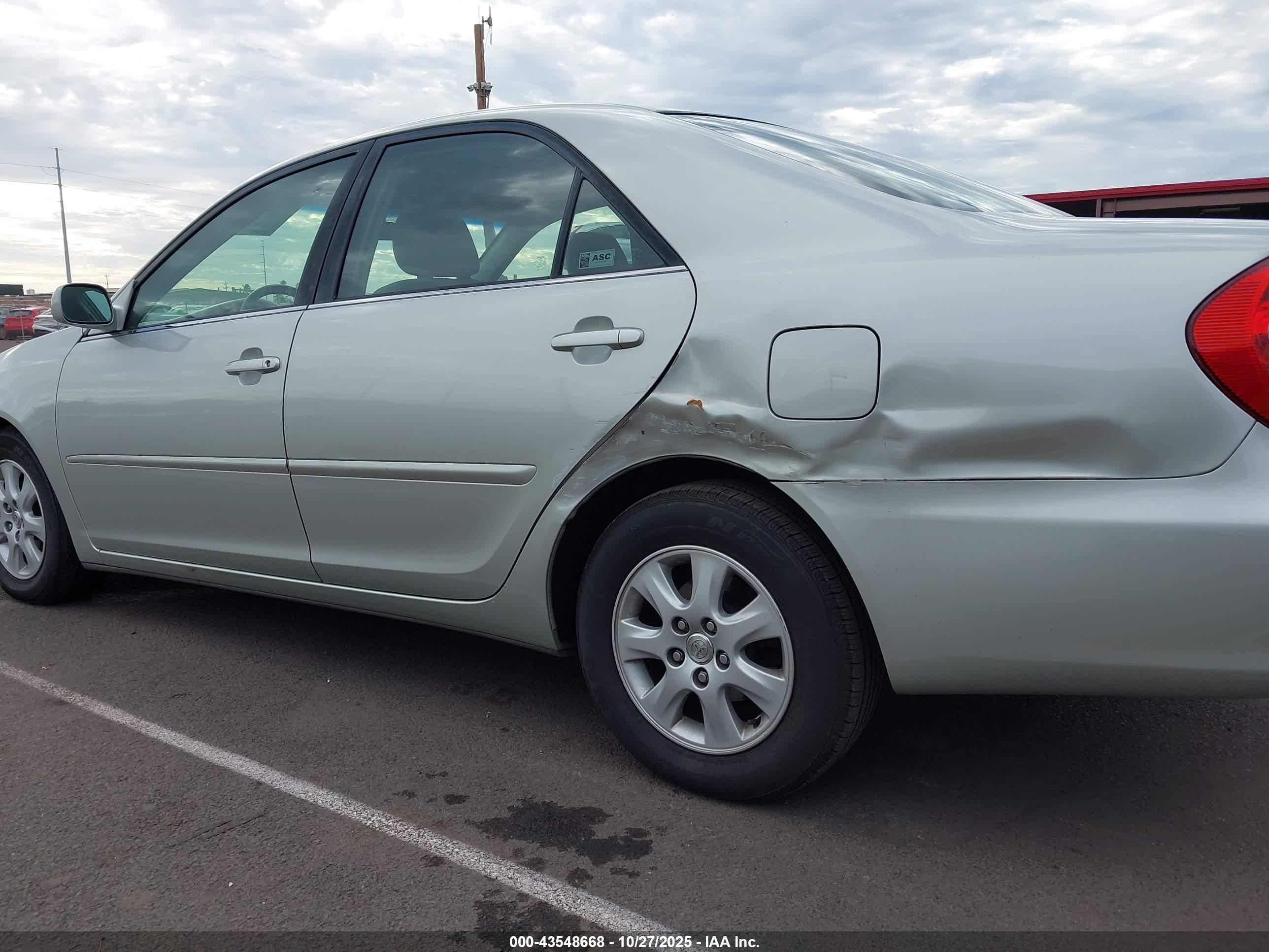 TOYOTA CAMRY image 6