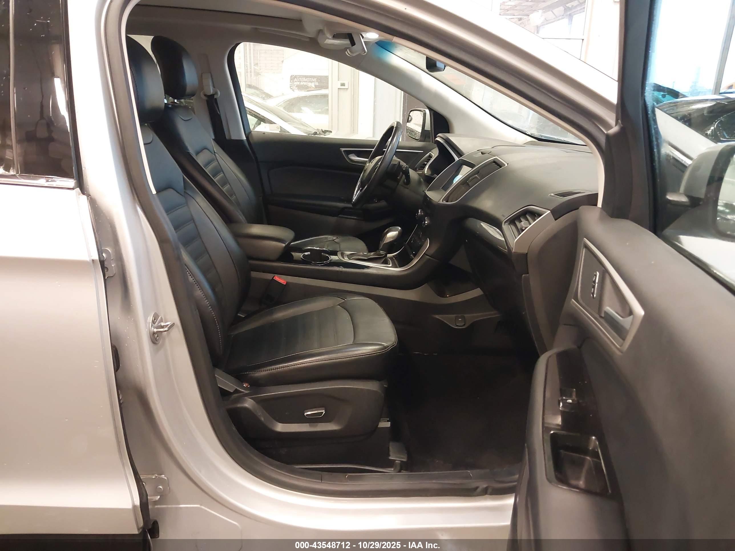 FORD EDGE image 5