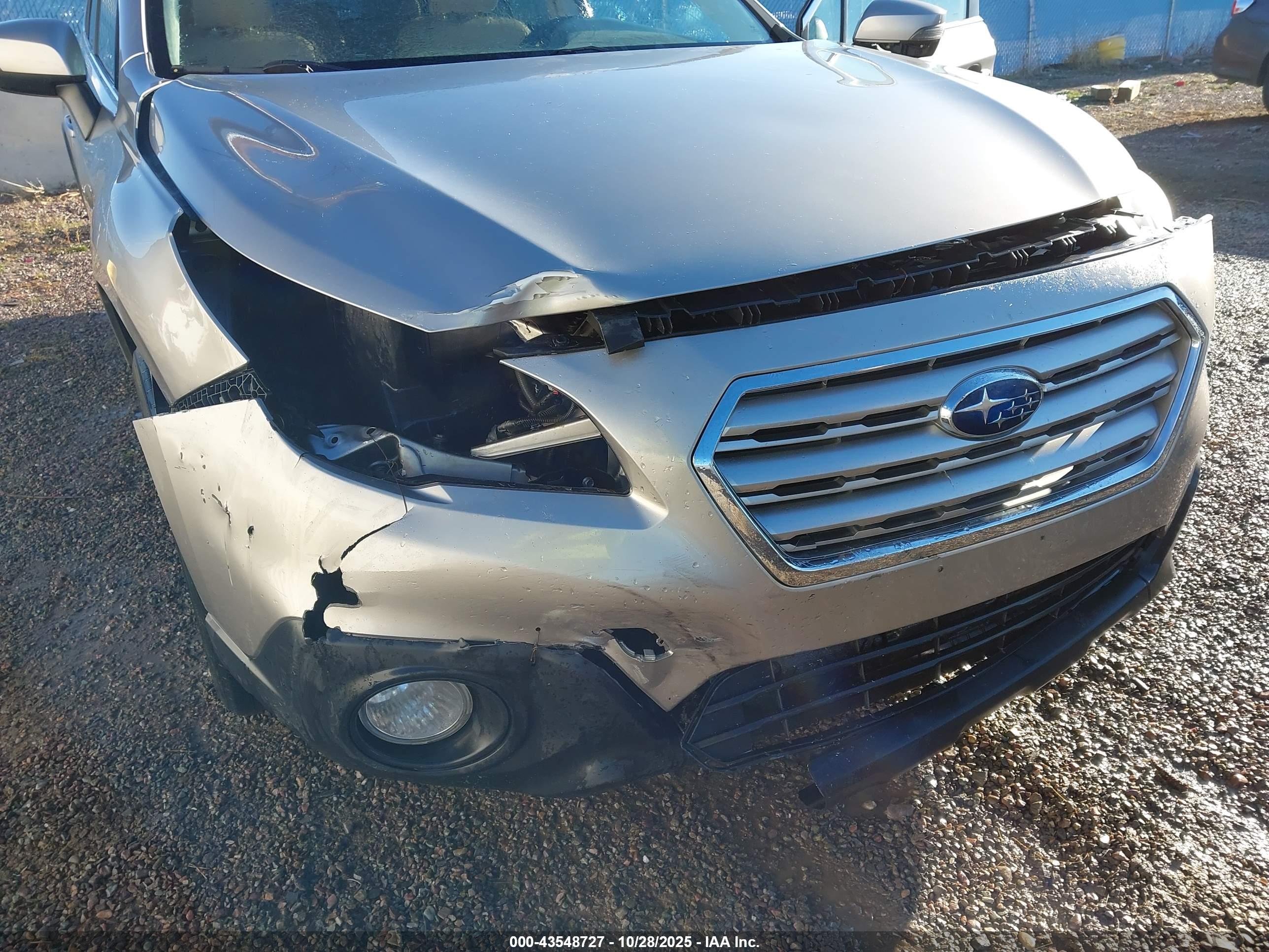 SUBARU OUTBACK image 6