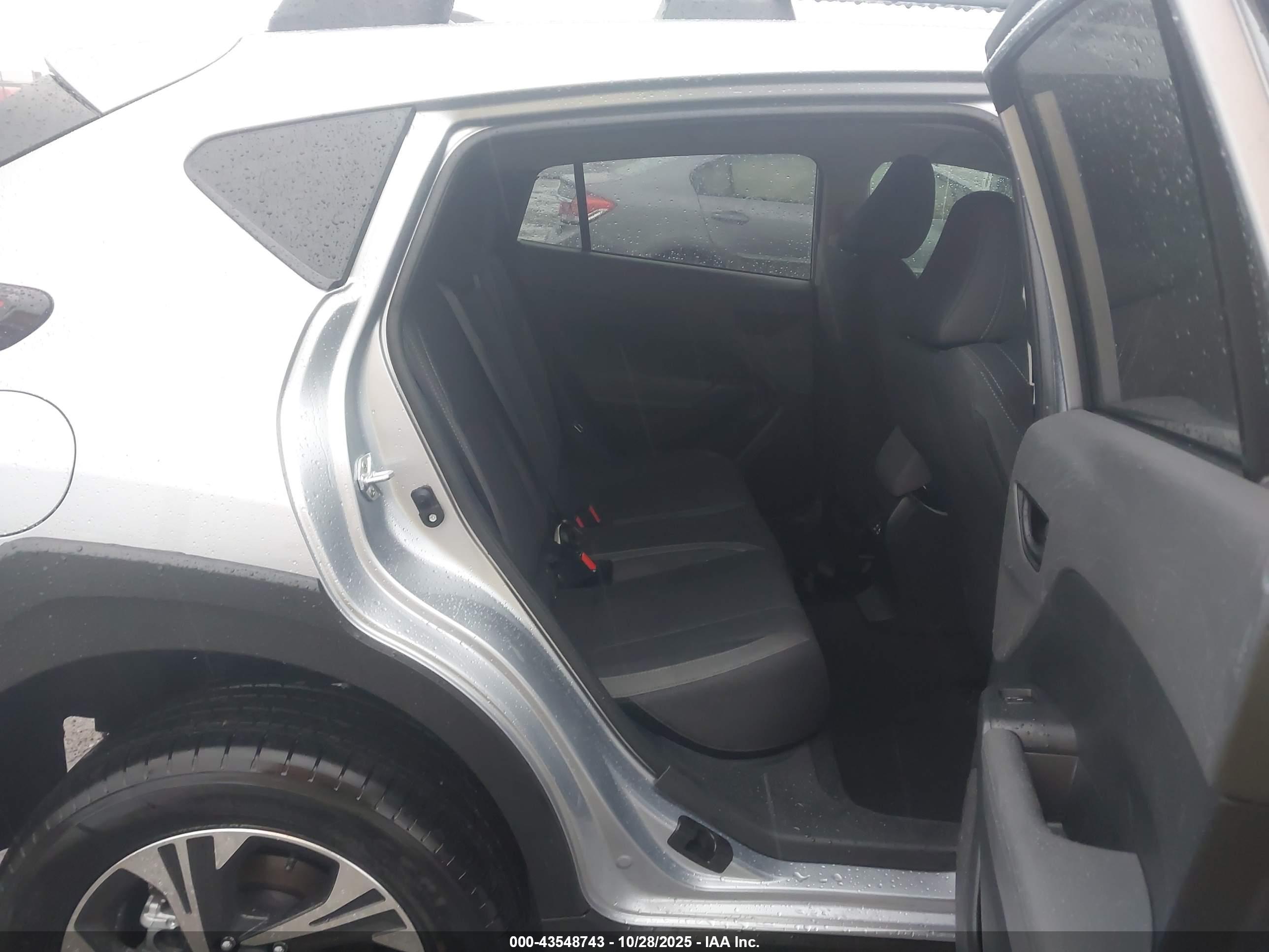 SUBARU CROSSTREK image 8