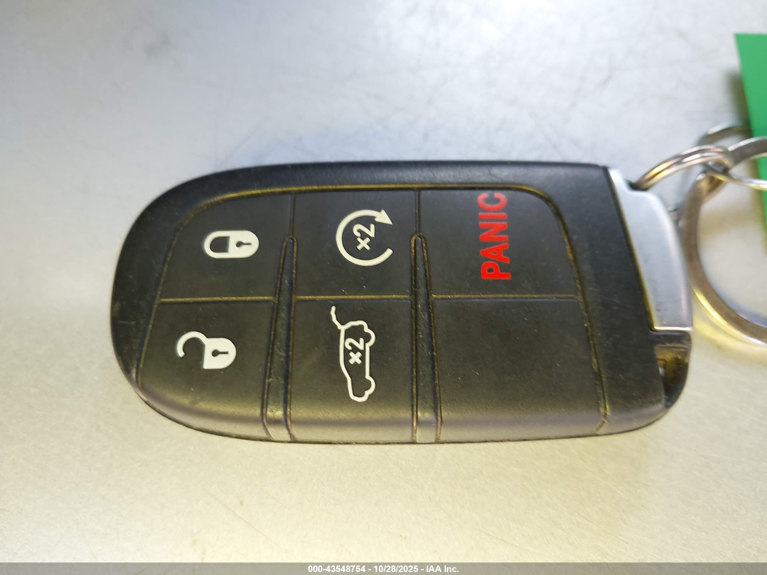 JEEP GRAND image 11