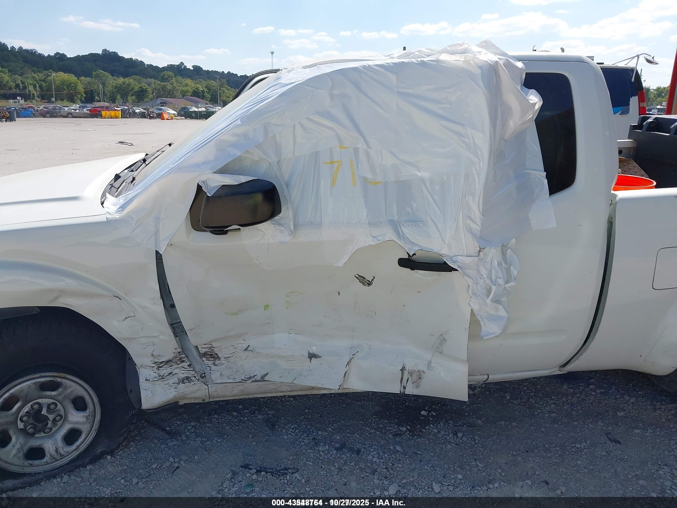 NISSAN FRONTIER image 6
