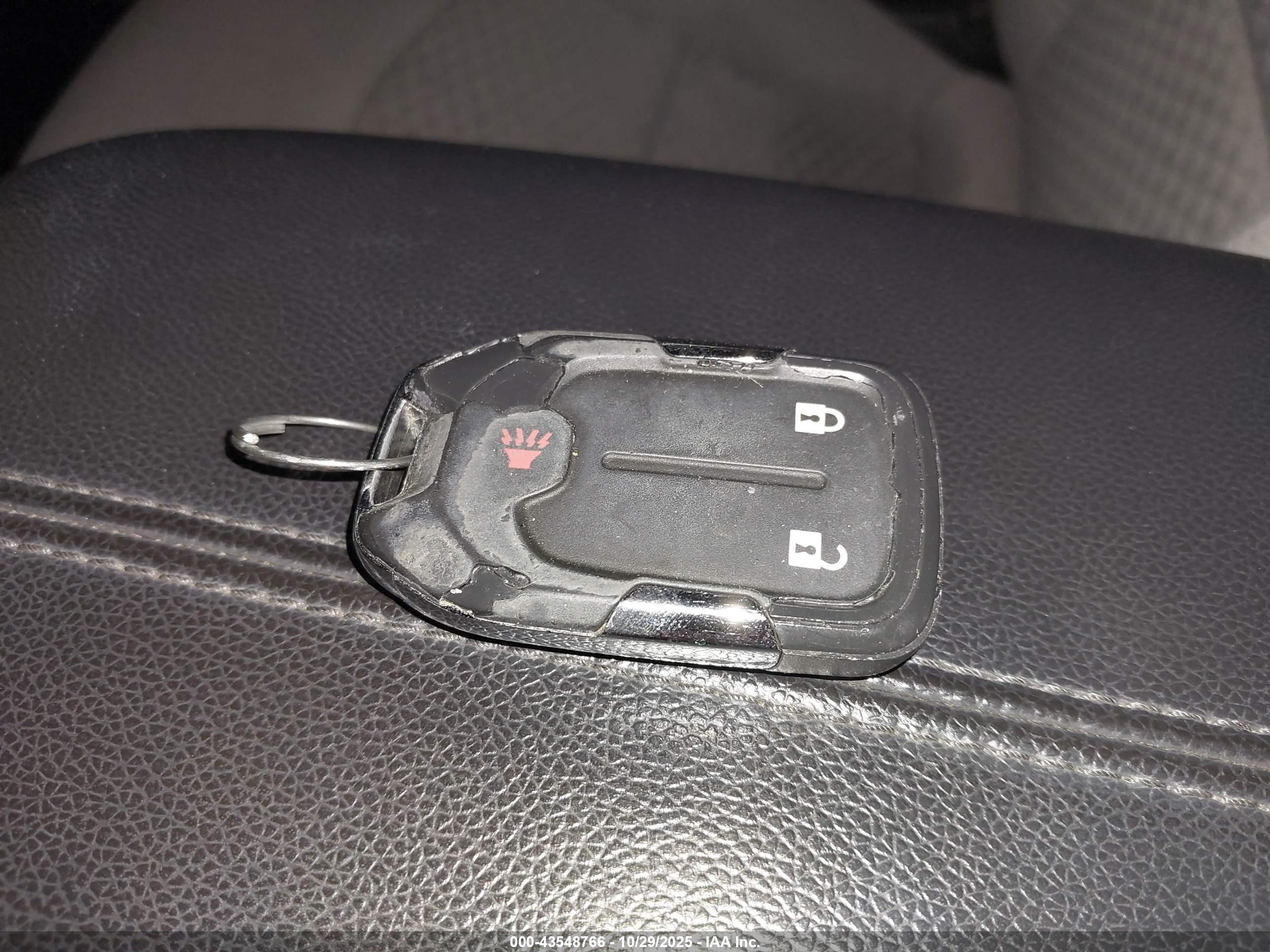 GMC TERRAIN image 11