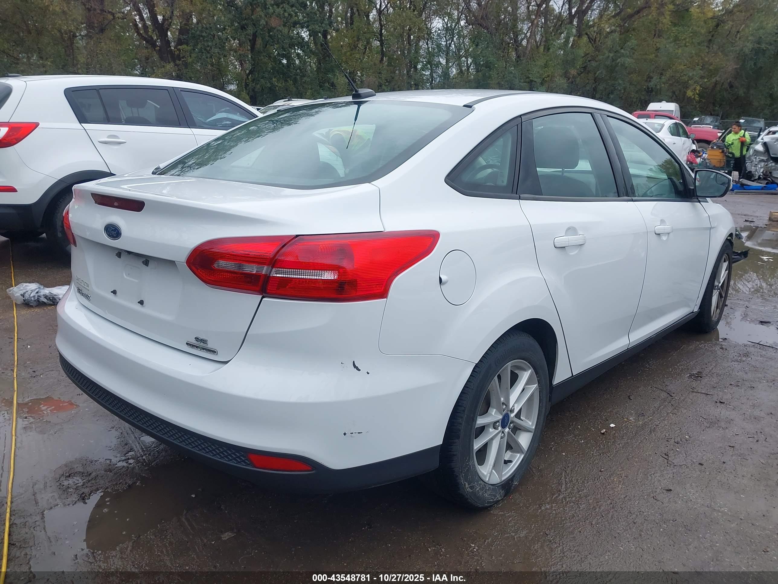 FORD FOCUS image 4