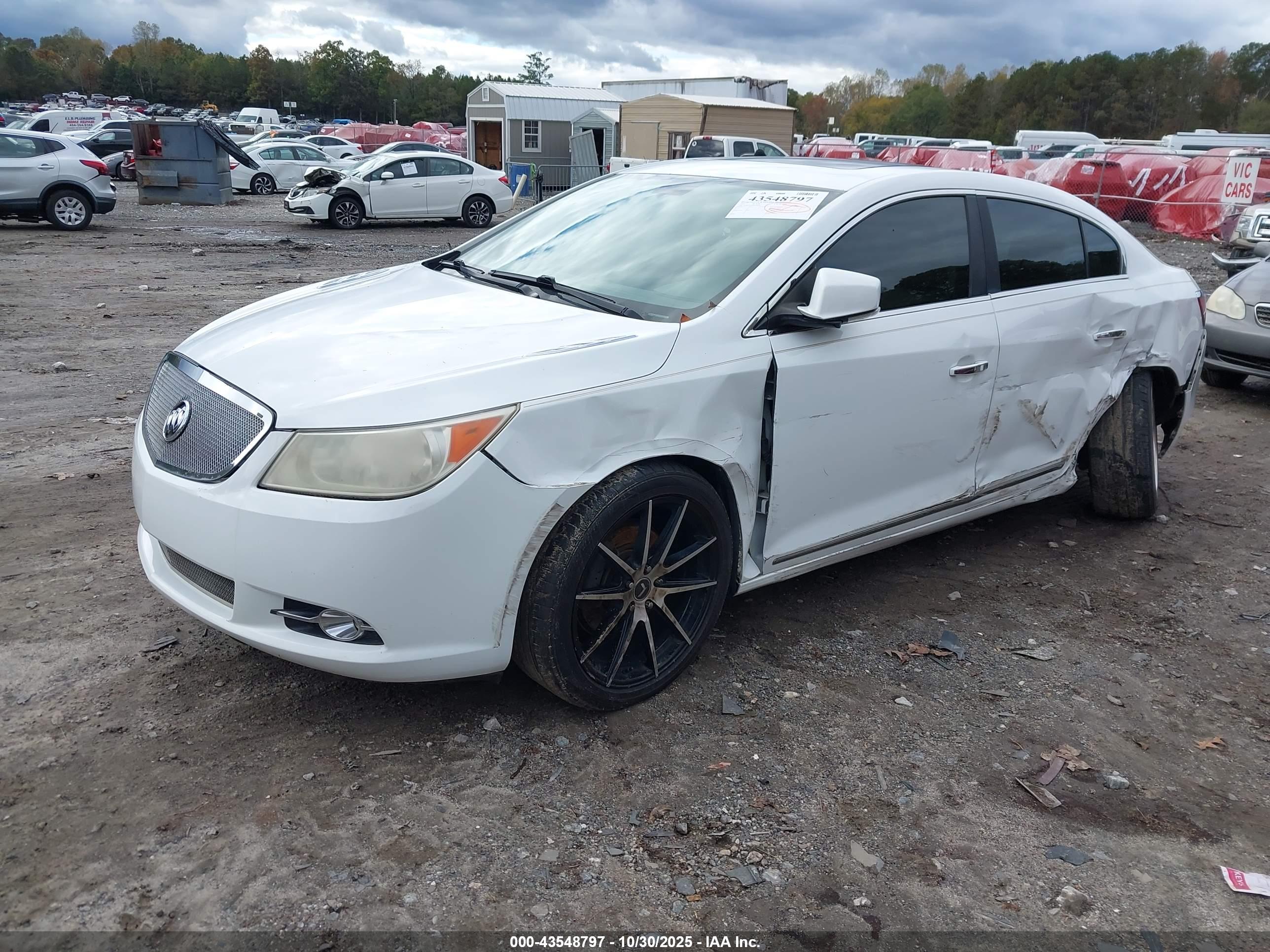 BUICK LACROSSE image 2