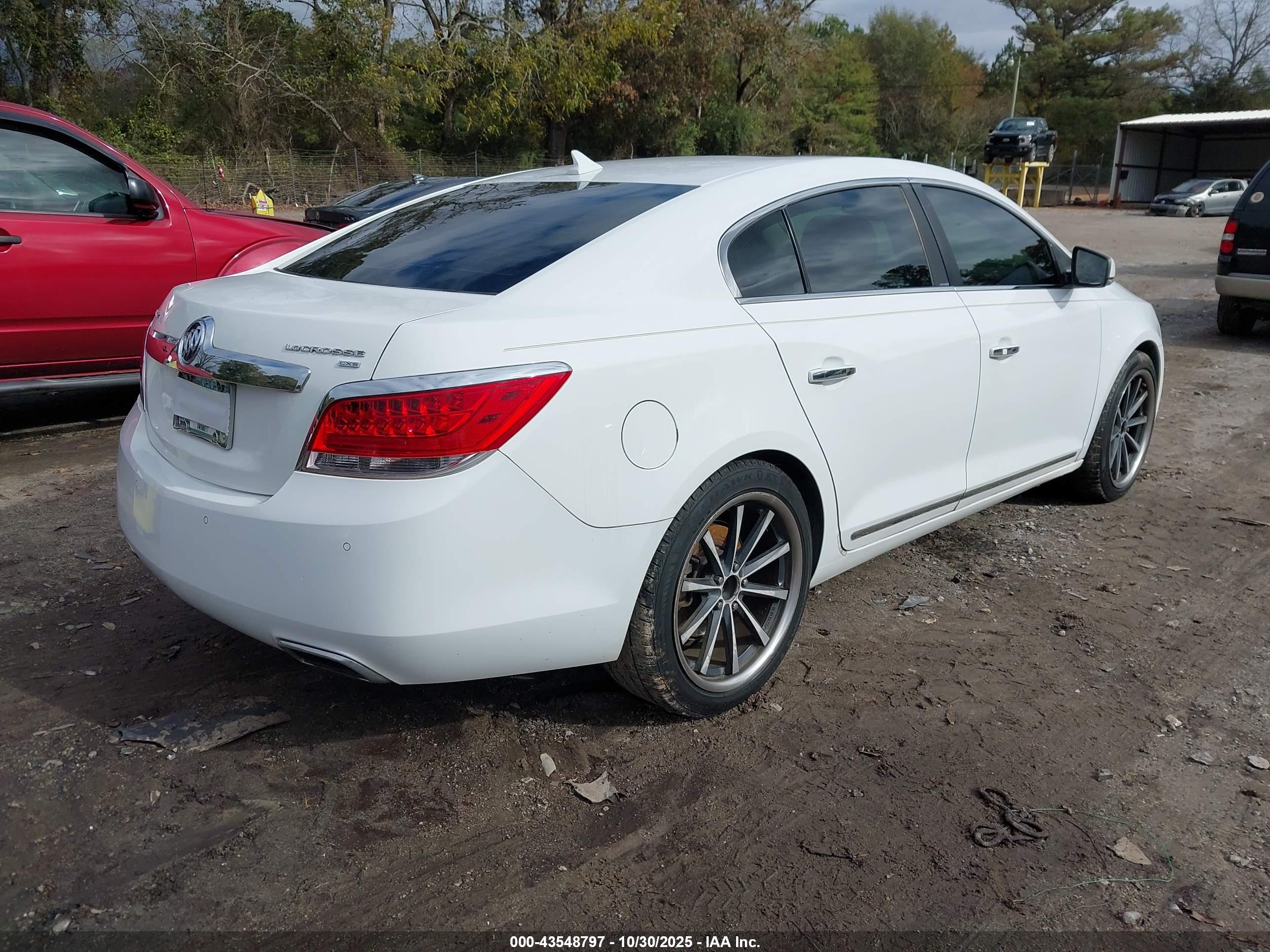 BUICK LACROSSE image 4