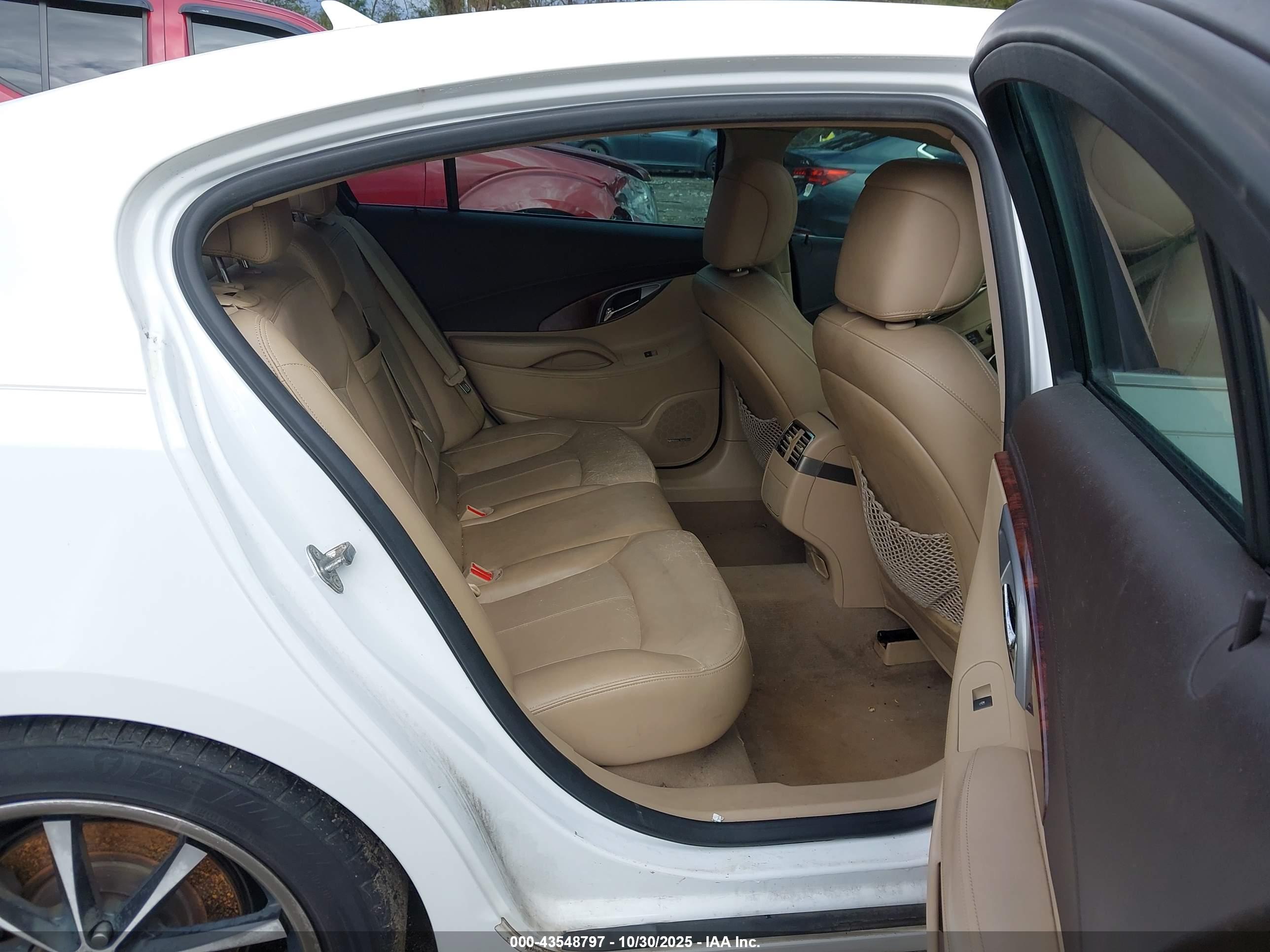 BUICK LACROSSE image 8