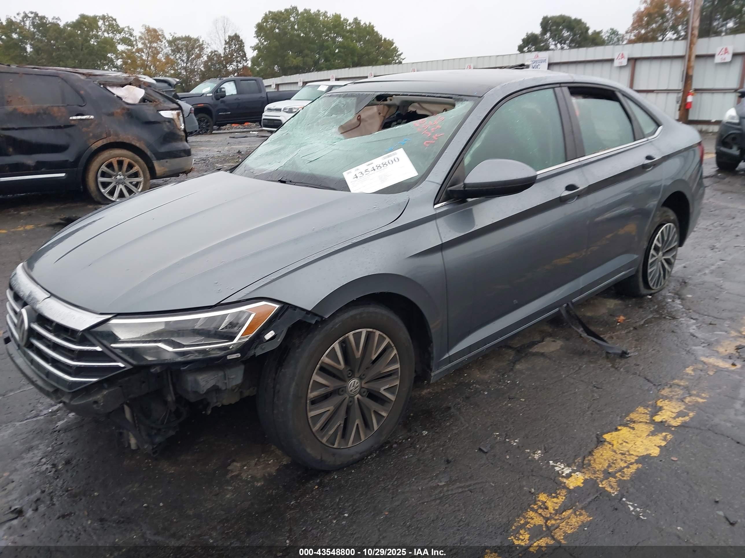 VOLKSWAGEN JETTA image 2