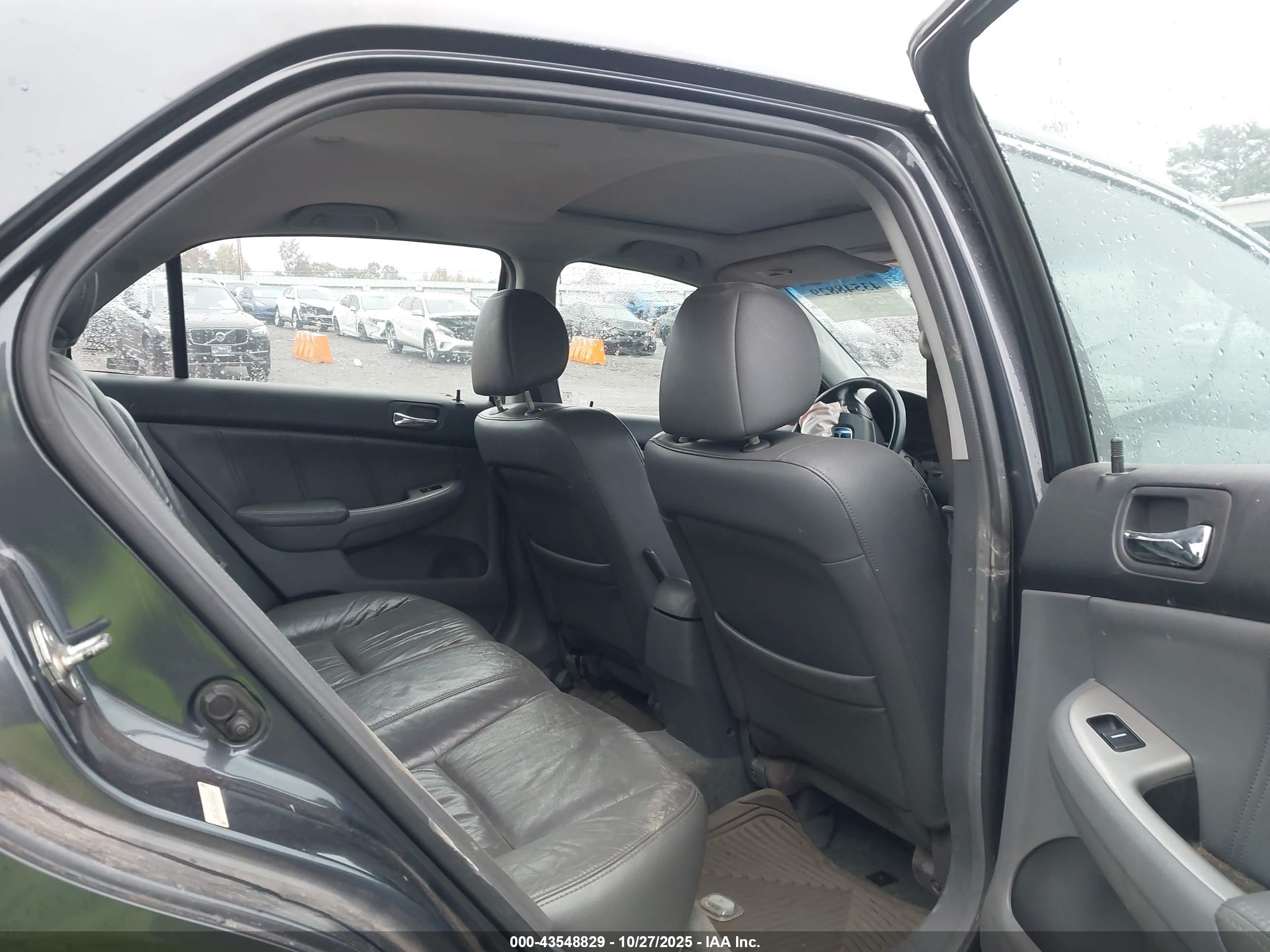 HONDA ACCORD image 8
