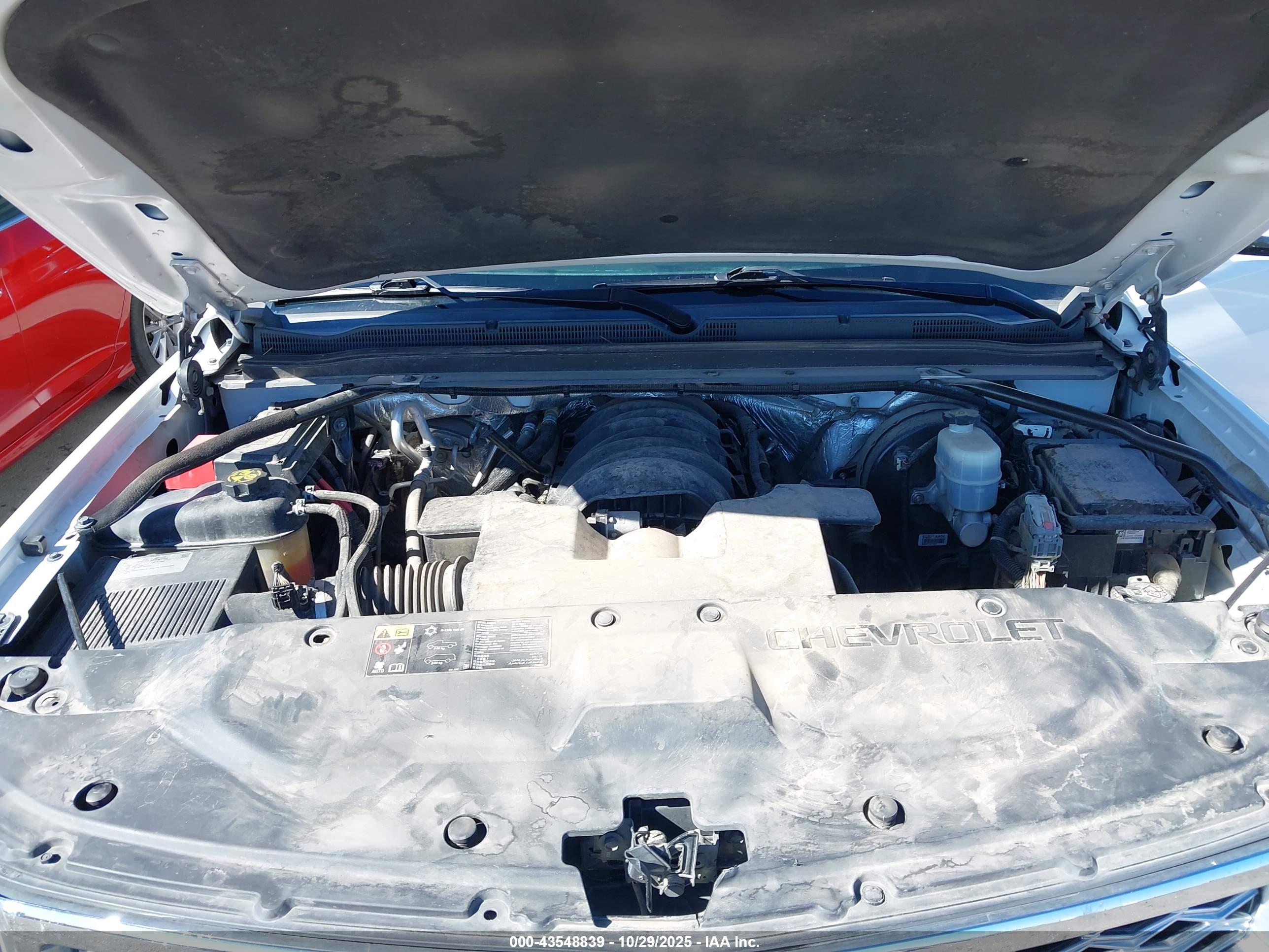 CHEVROLET SUBURBAN image 10