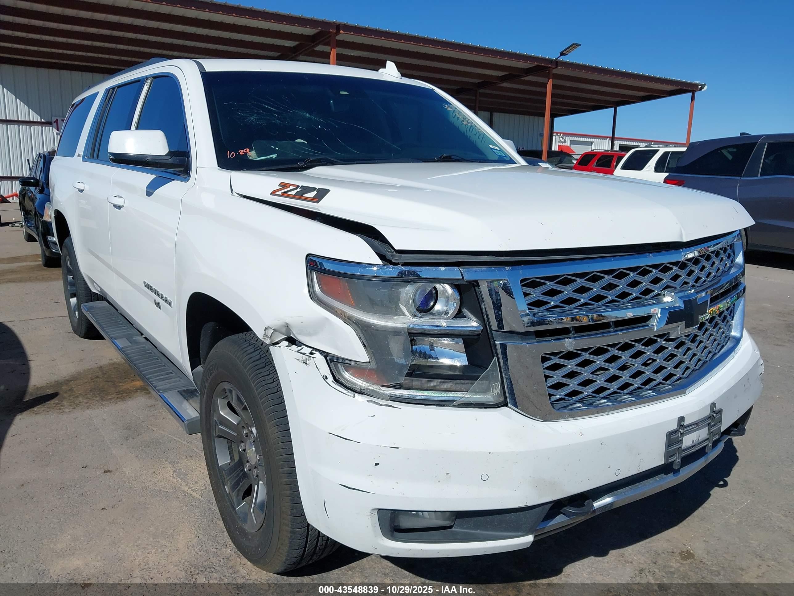 CHEVROLET SUBURBAN image 6