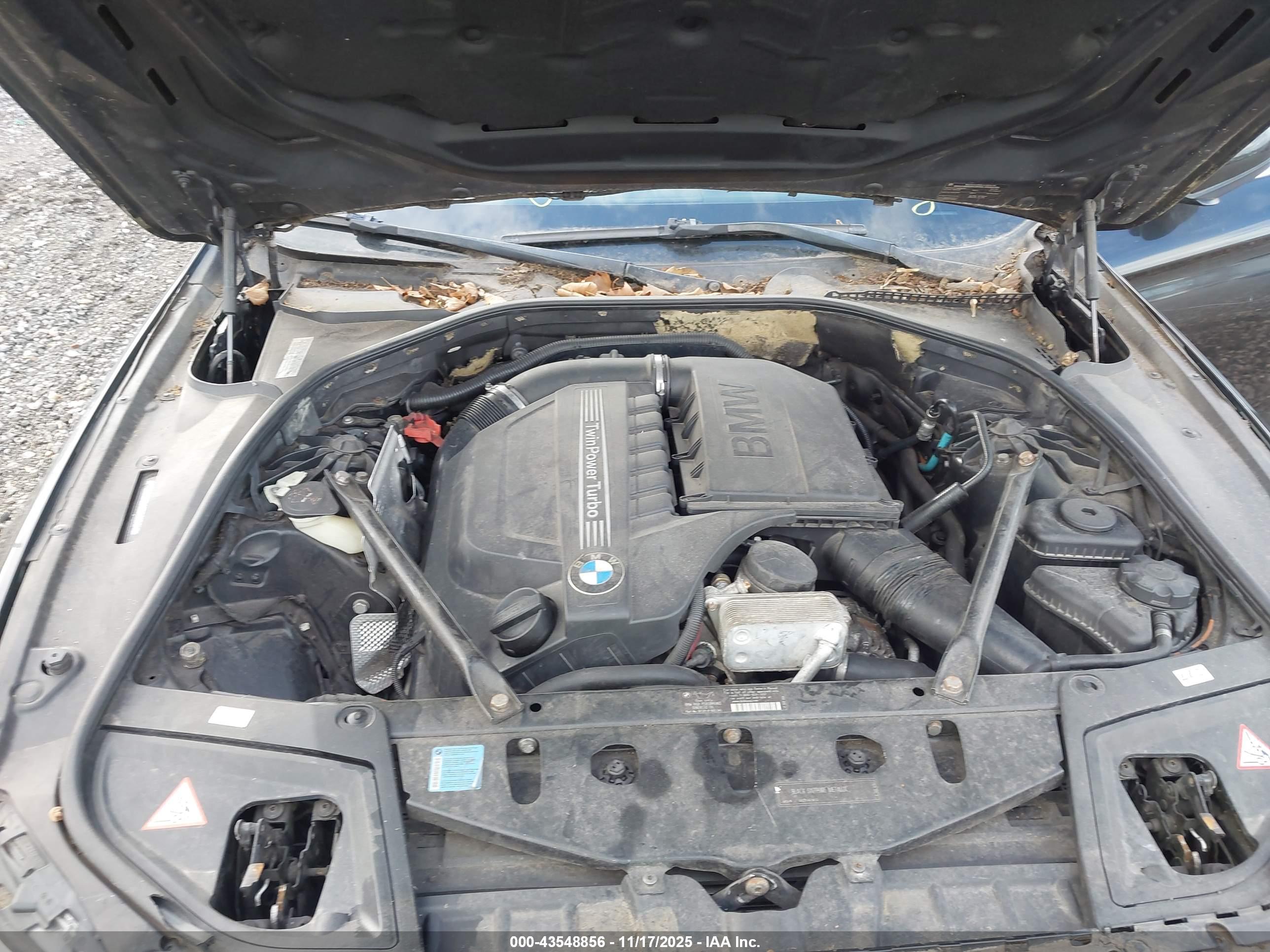 BMW 535I image 10