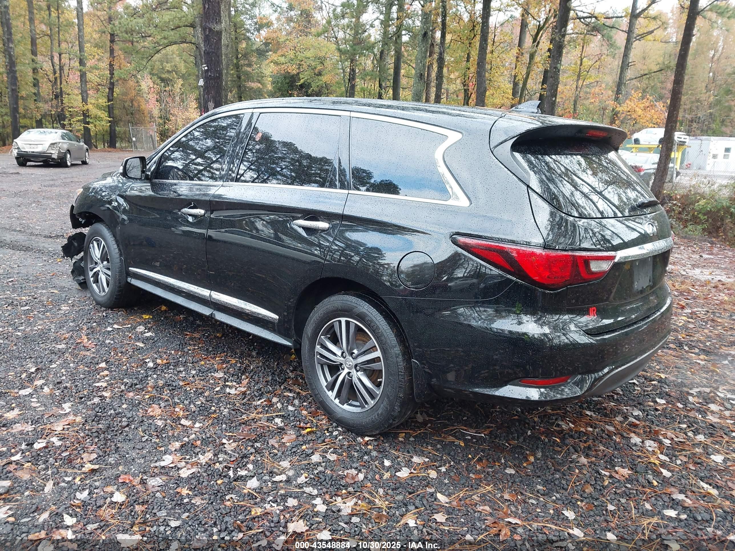 INFINITI QX60 image 3