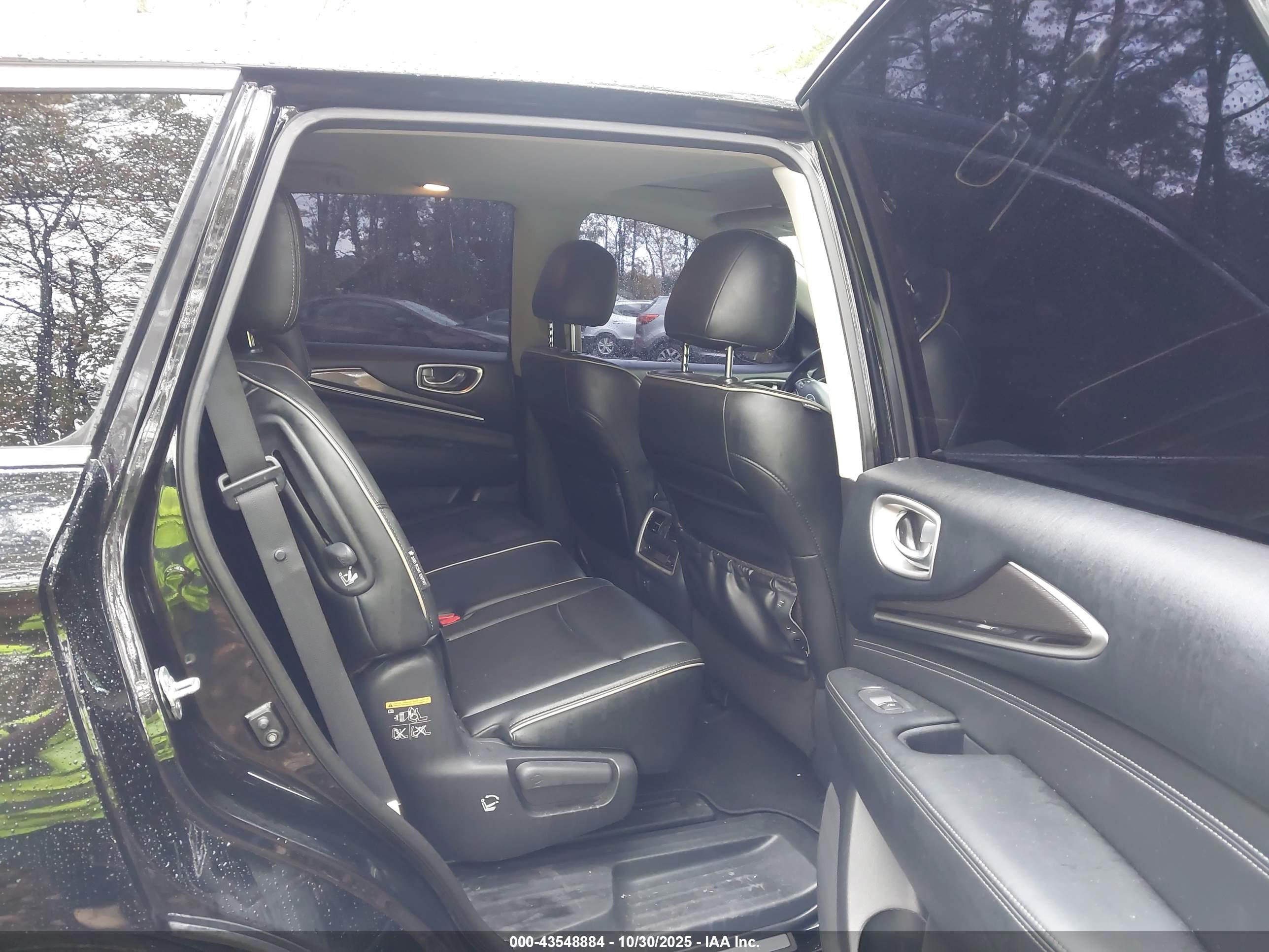 INFINITI QX60 image 8