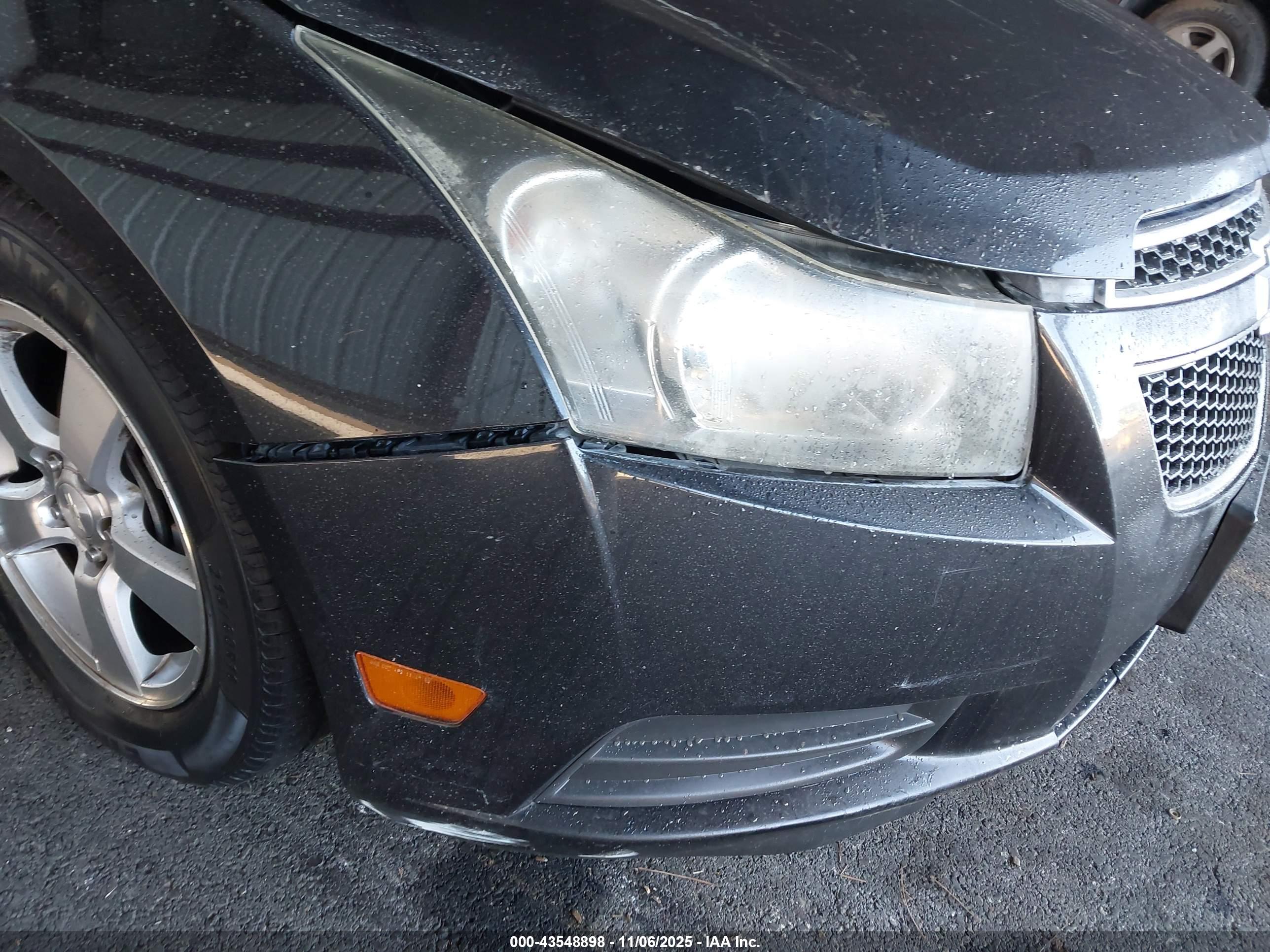 CHEVROLET CRUZE image 6