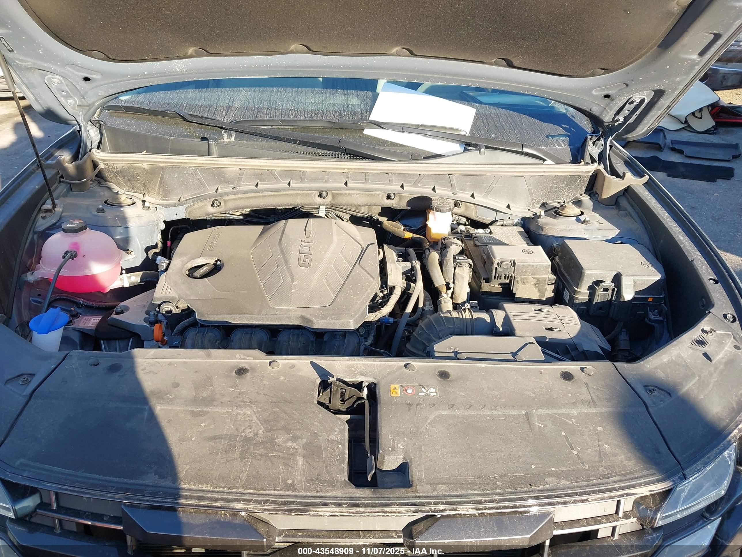 HYUNDAI TUCSON image 10