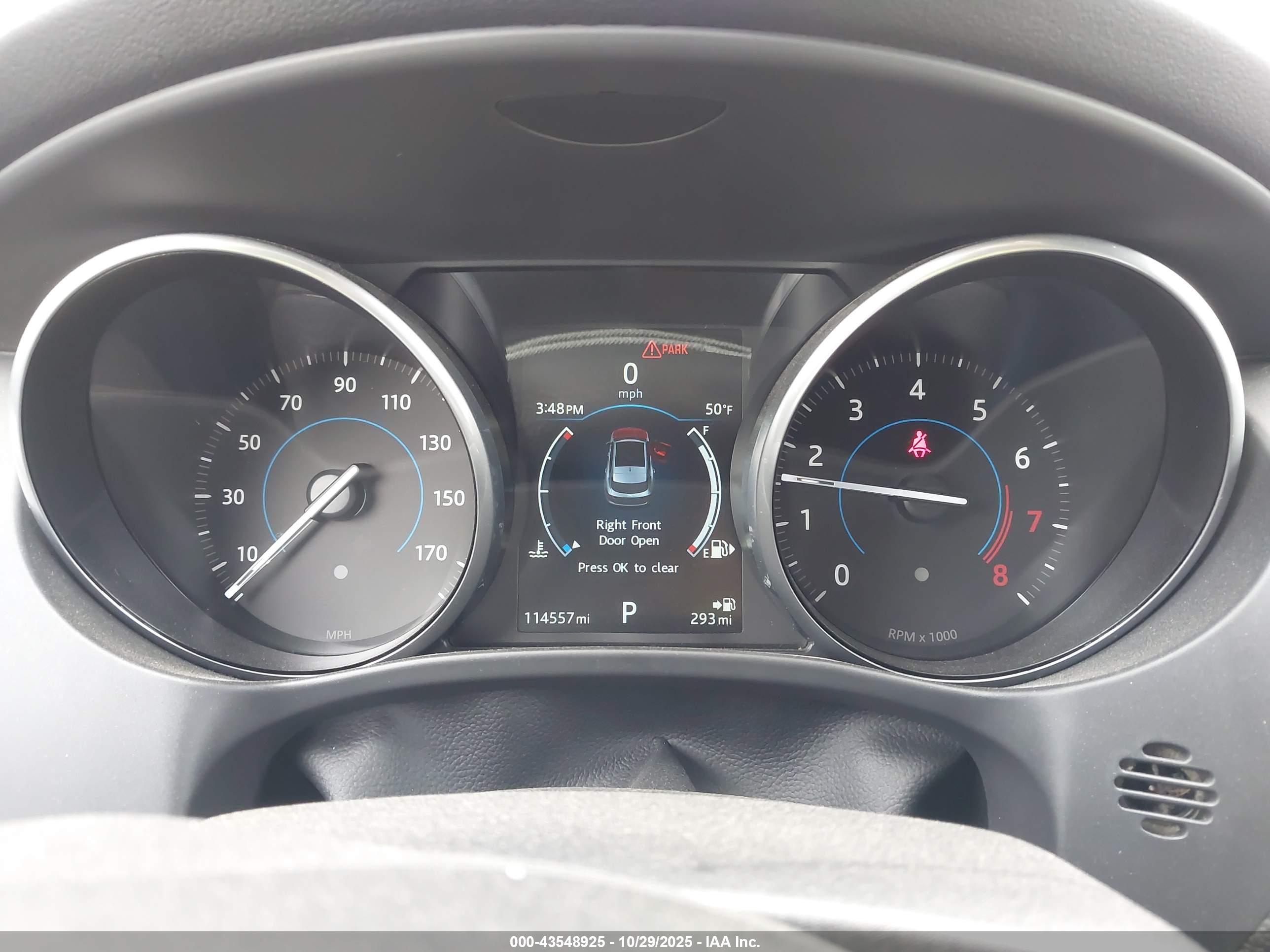 JAGUAR F-PACE image 7