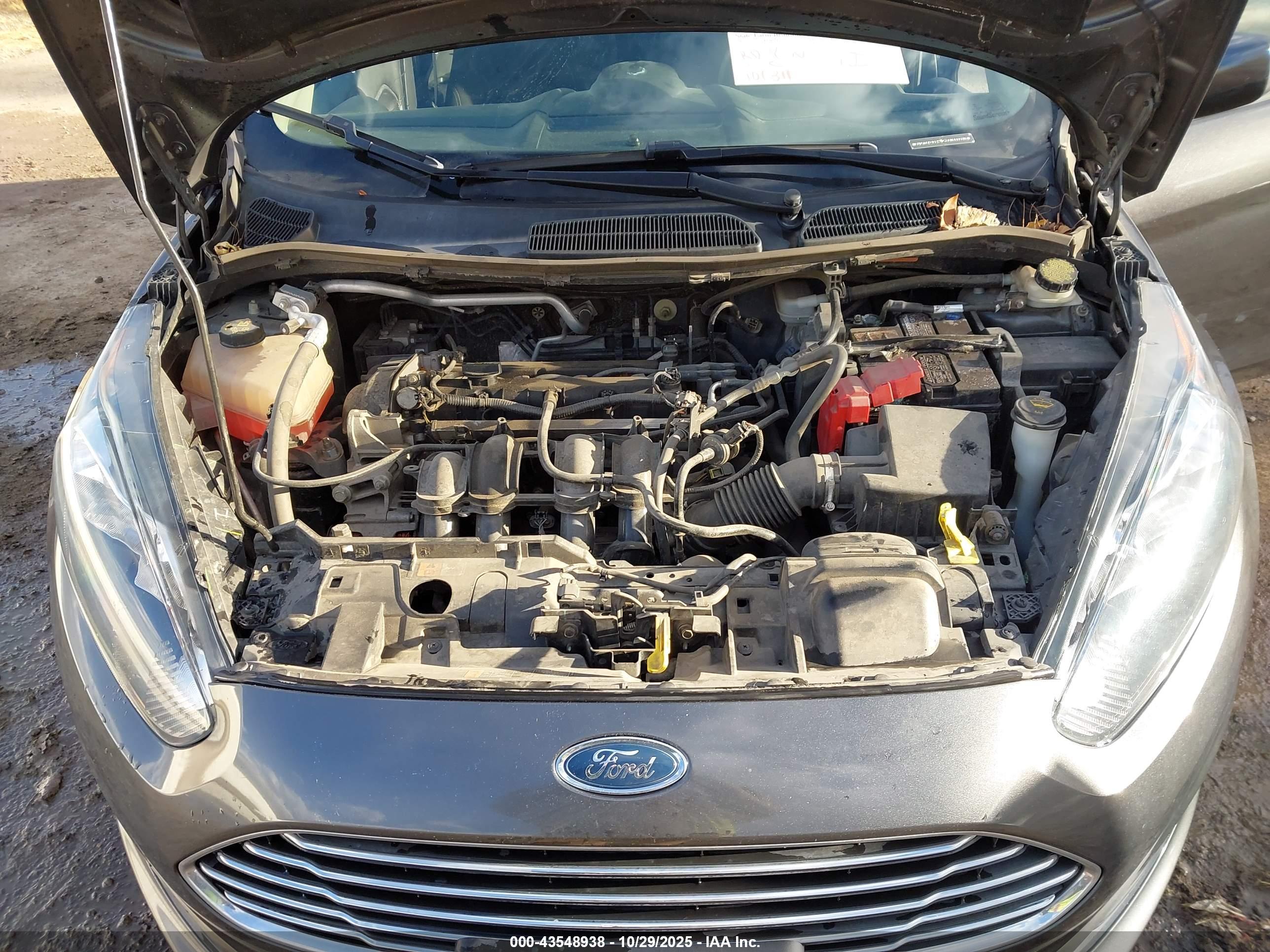FORD FIESTA image 10