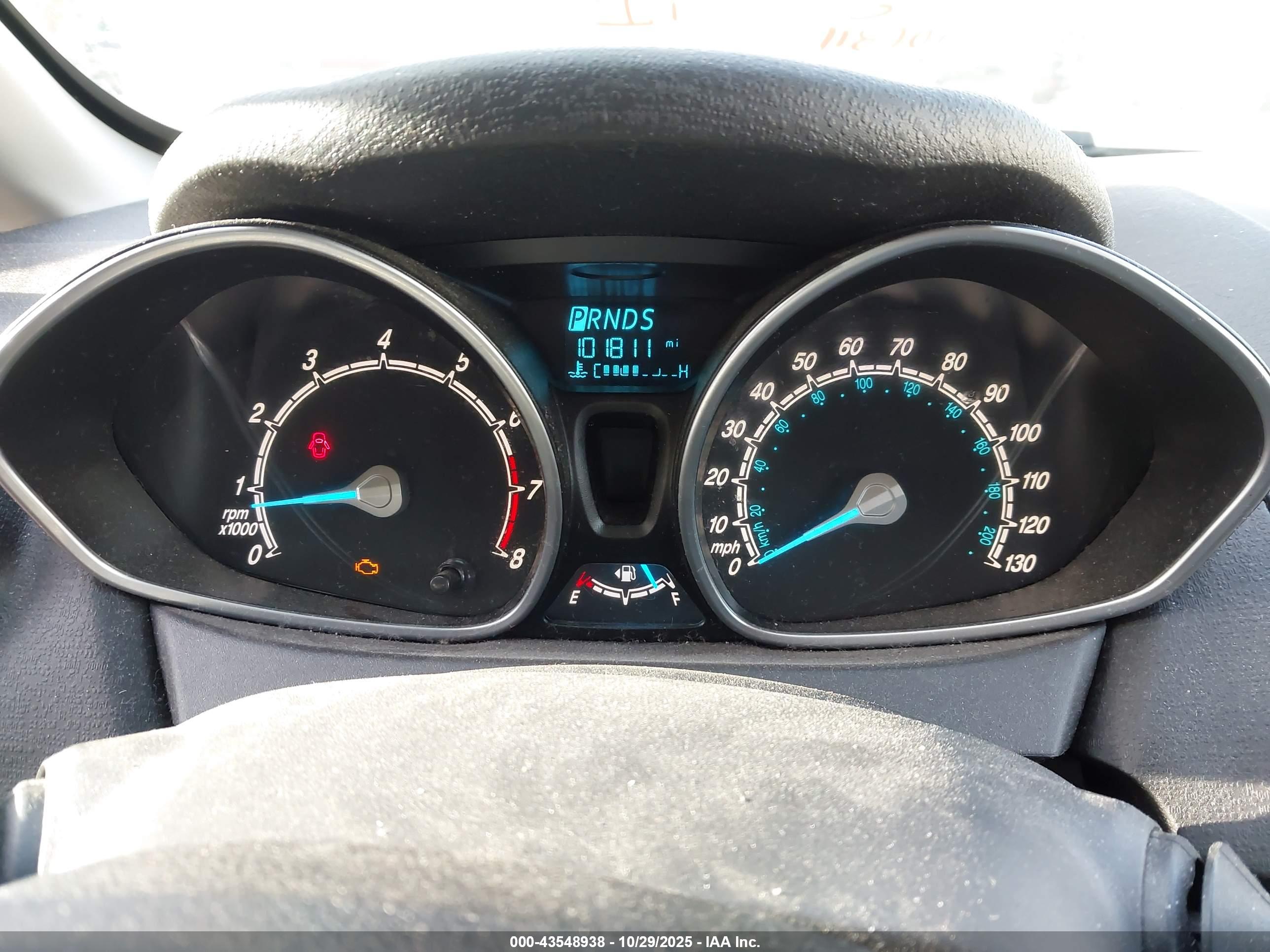 FORD FIESTA image 7