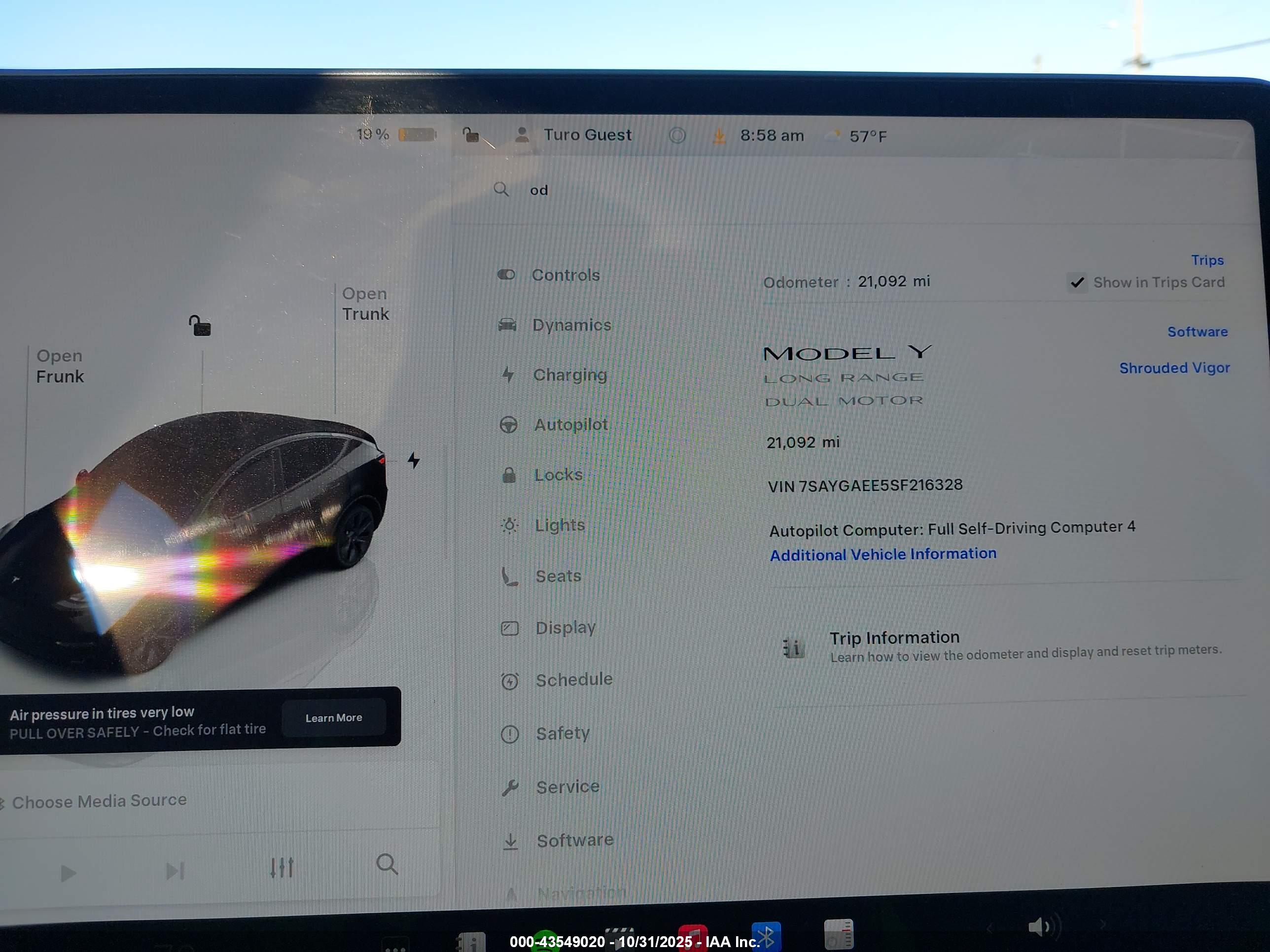 TESLA MODEL image 7
