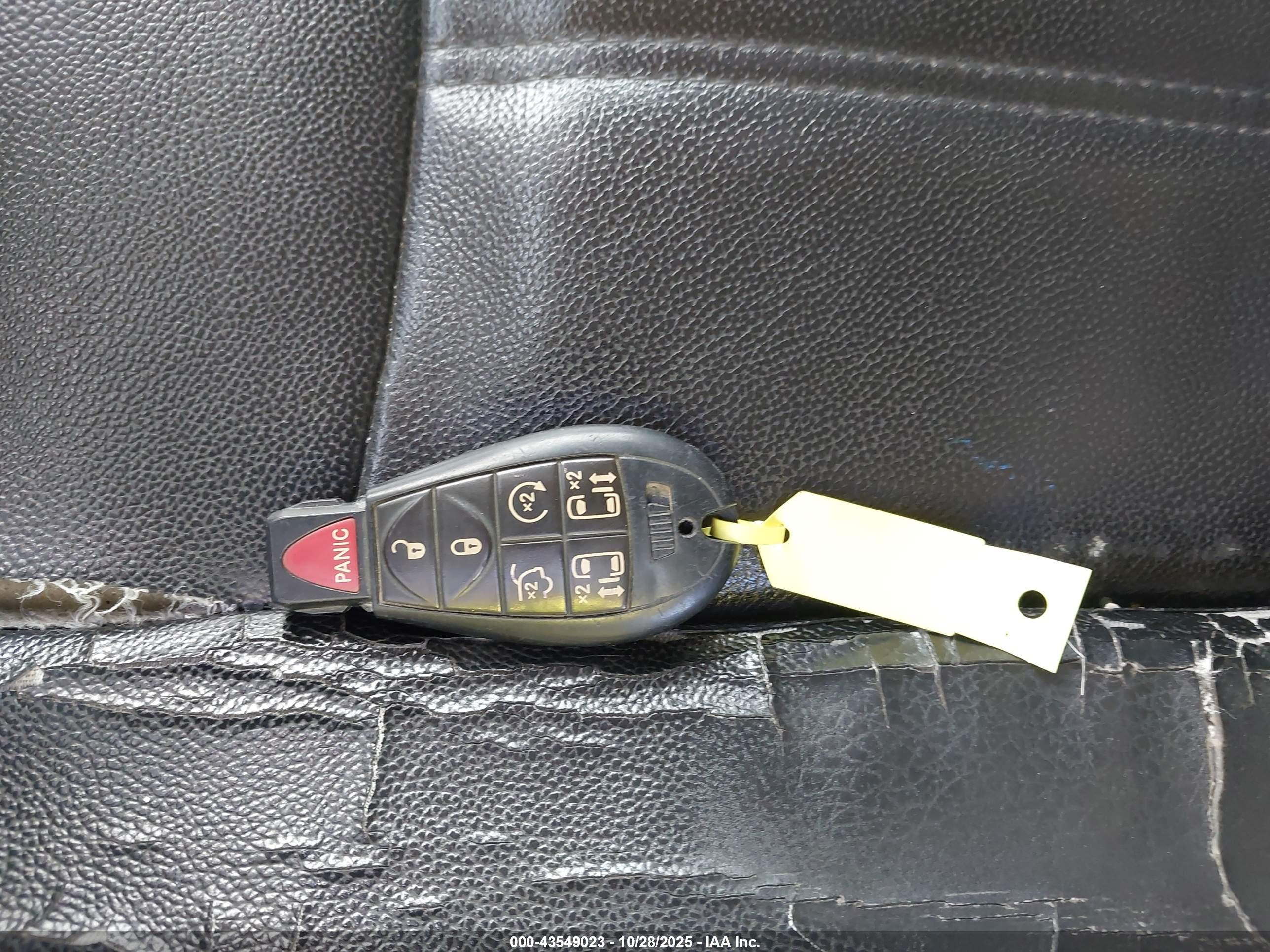 CHRYSLER TOWN image 11