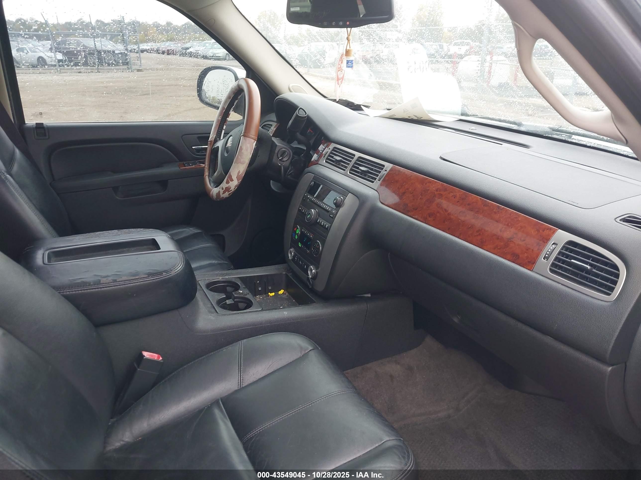 GMC YUKON image 5