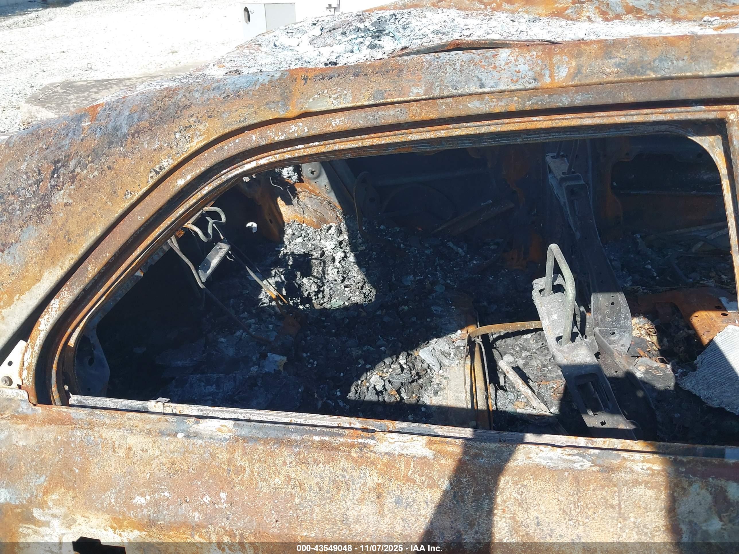 CHRYSLER 300 image 8