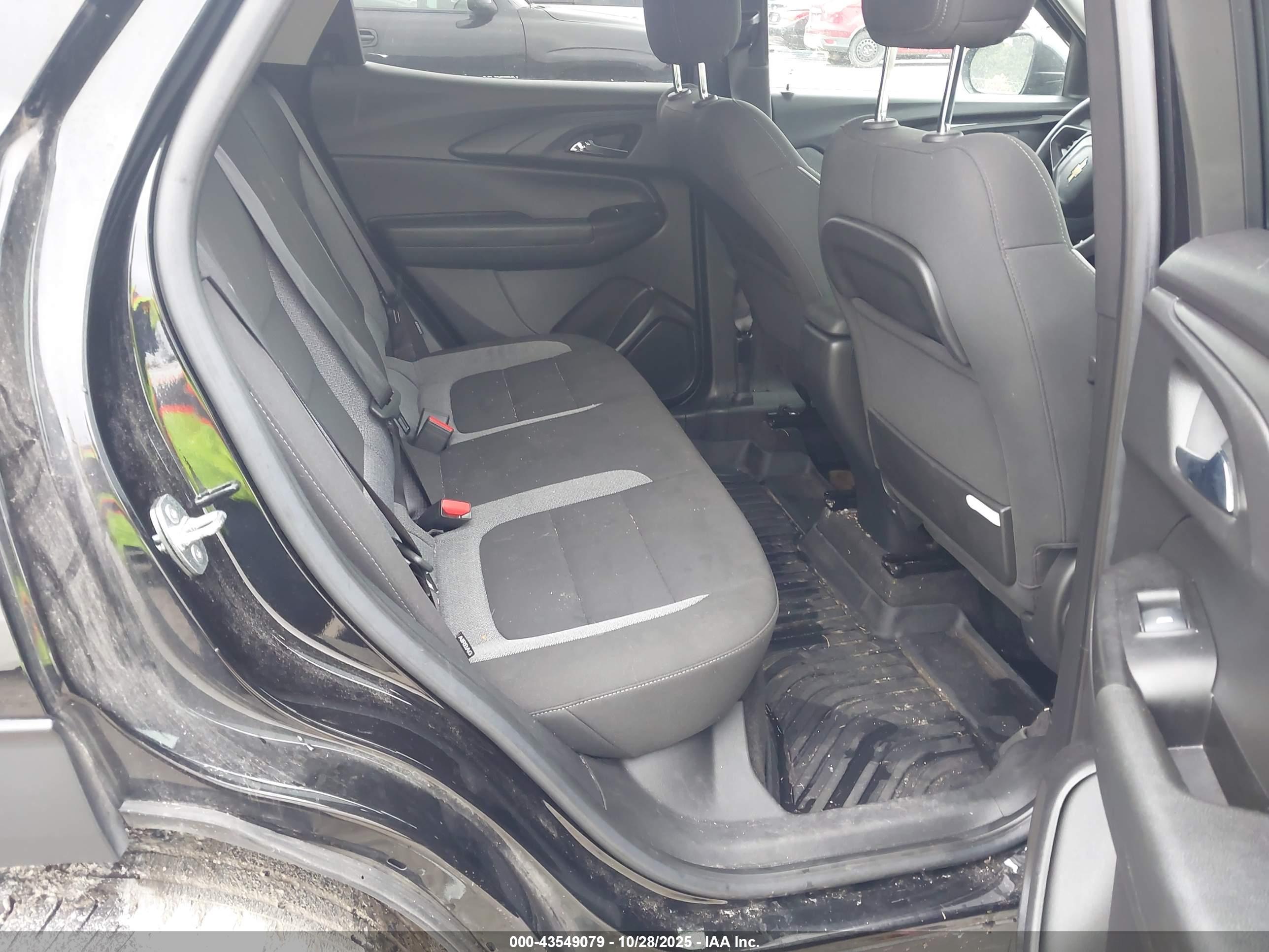 CHEVROLET TRAILBLAZER image 8