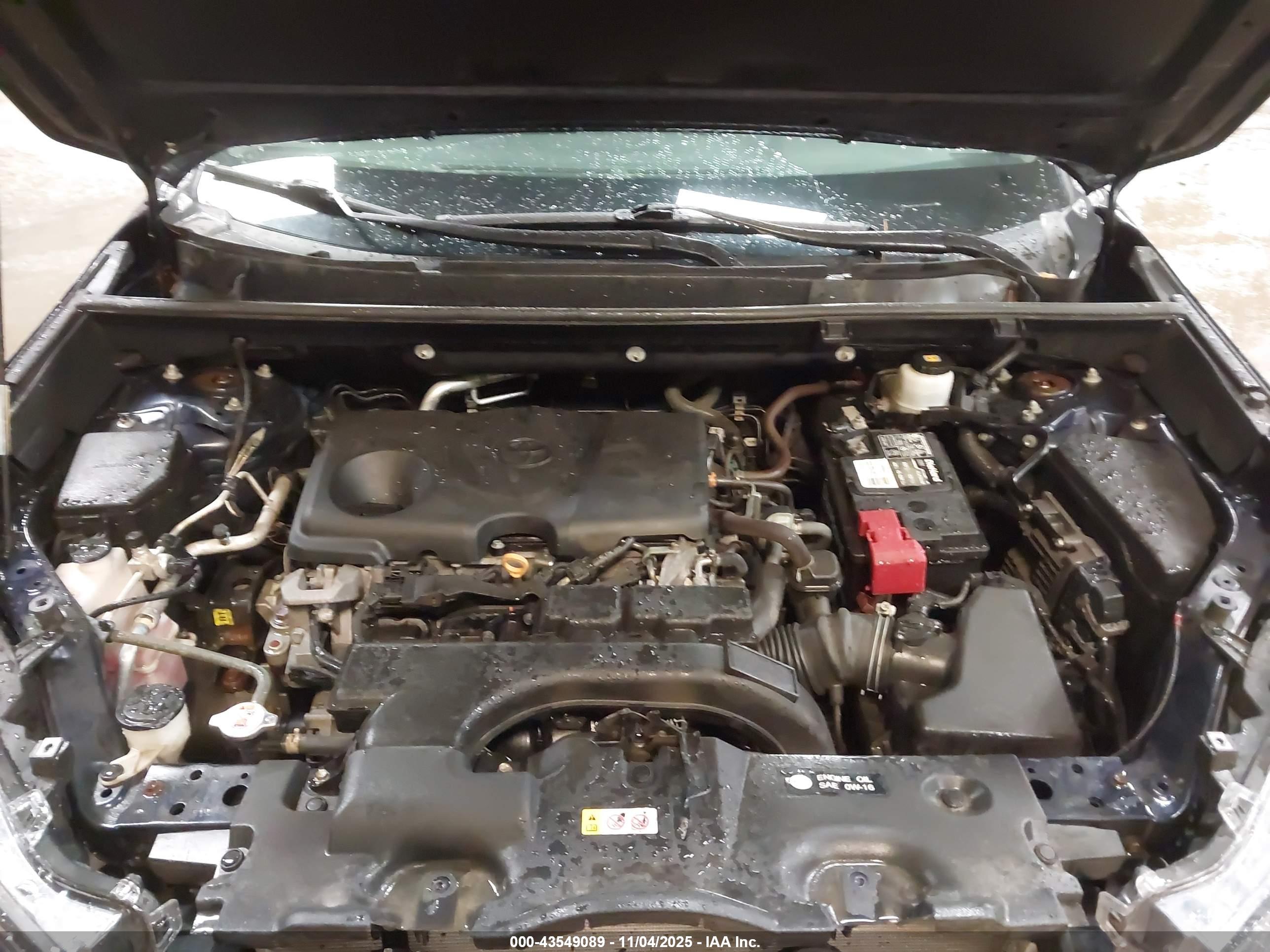 TOYOTA RAV4 image 10