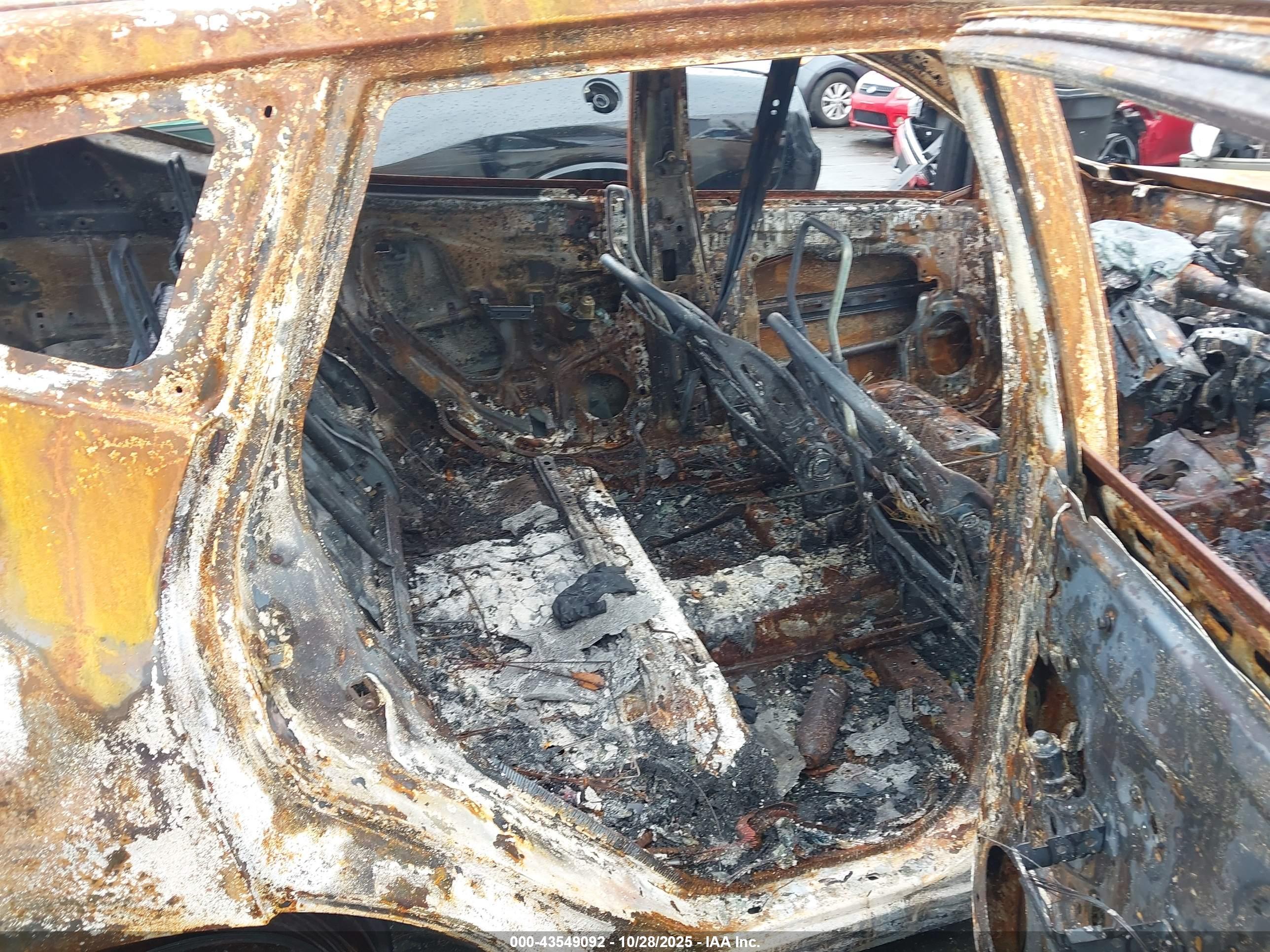 NISSAN ROGUE image 8