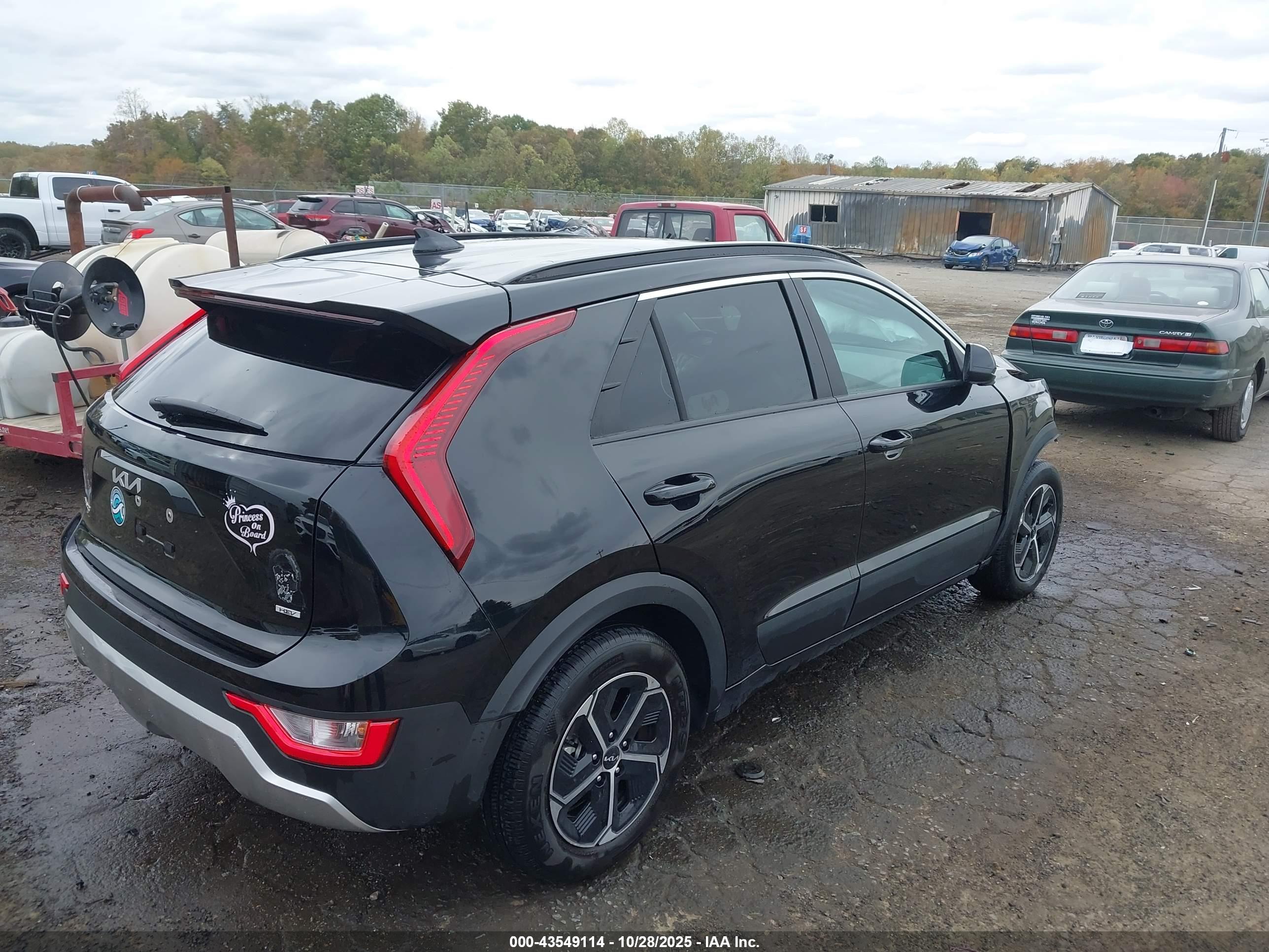 KIA NIRO image 4