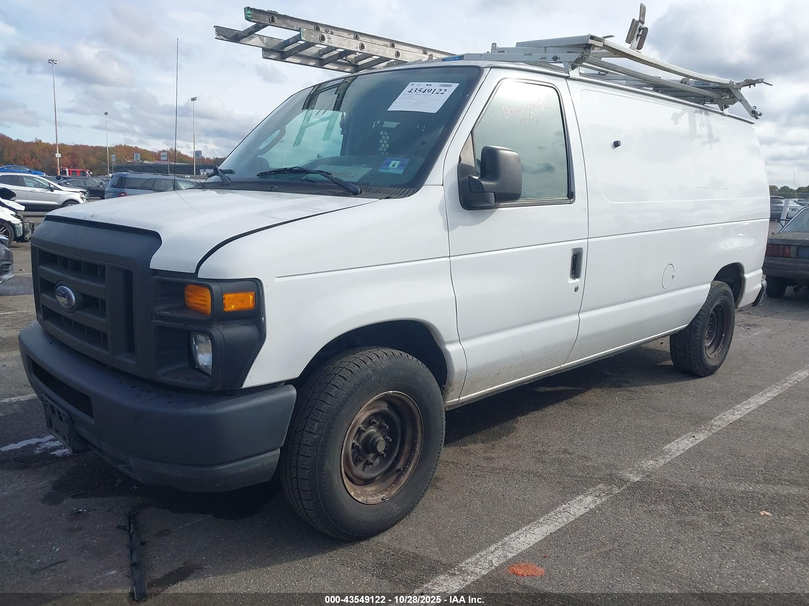 FORD E-250 image 2