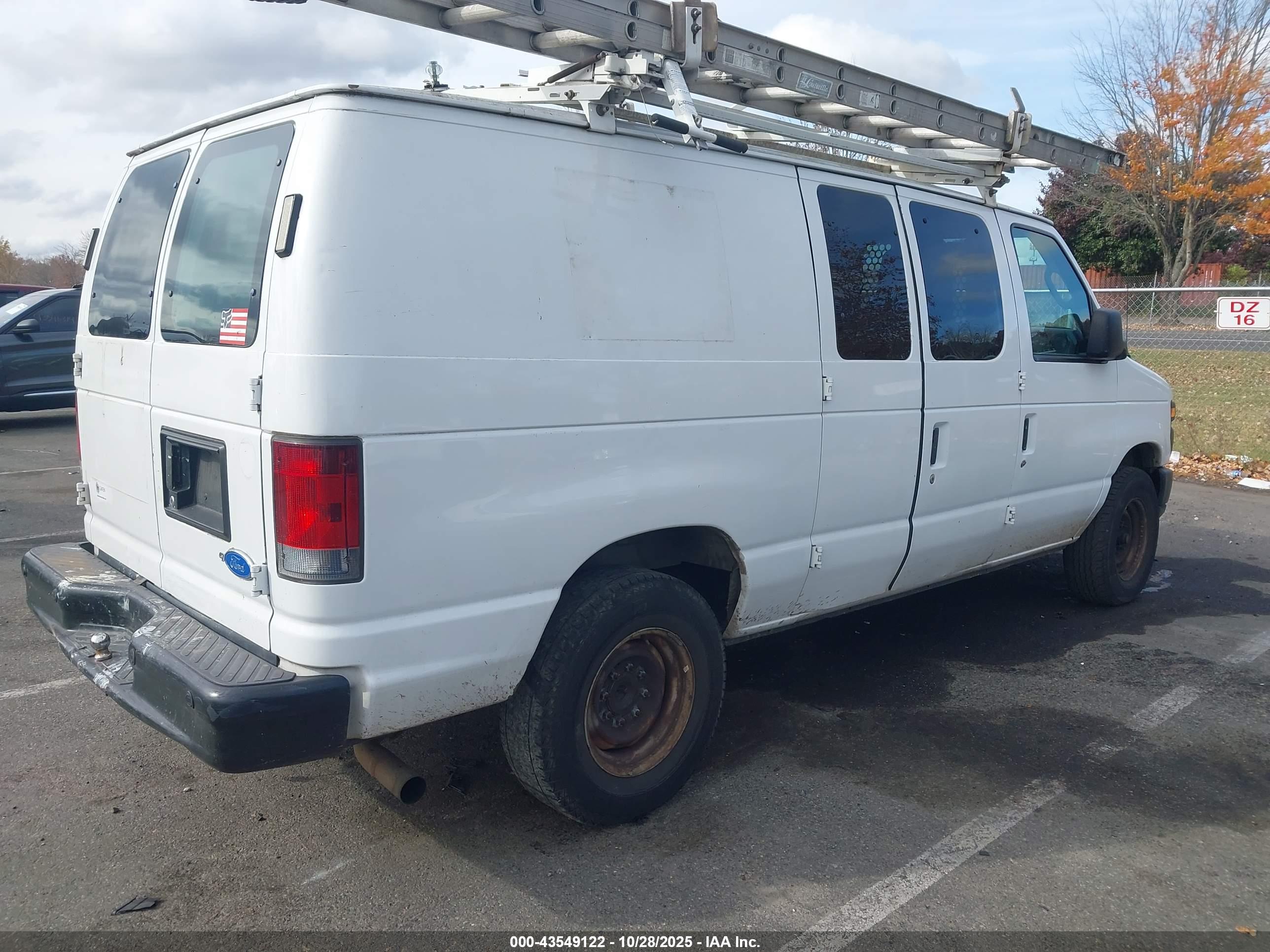 FORD E-250 image 4