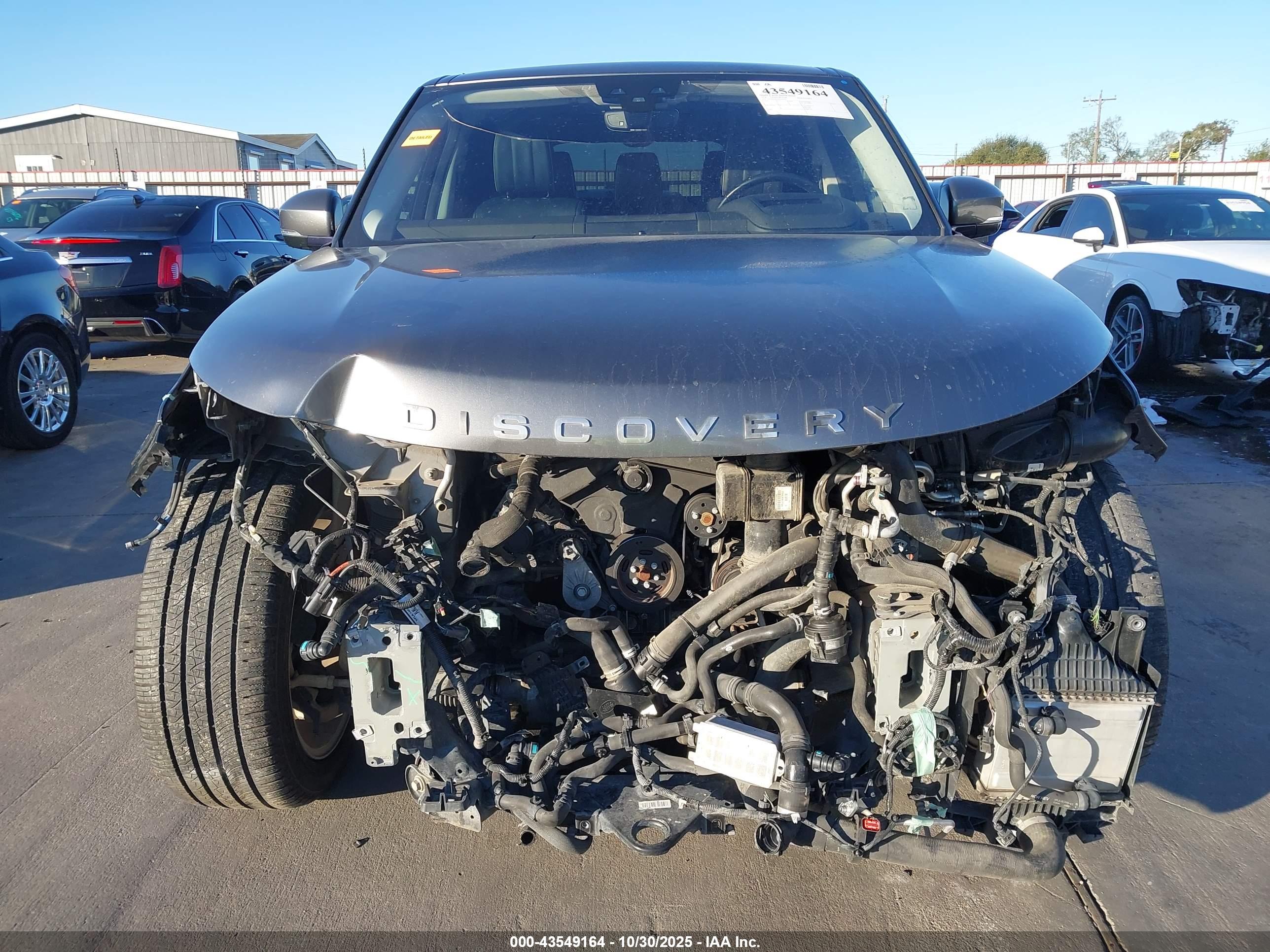 LAND ROVER image 6
