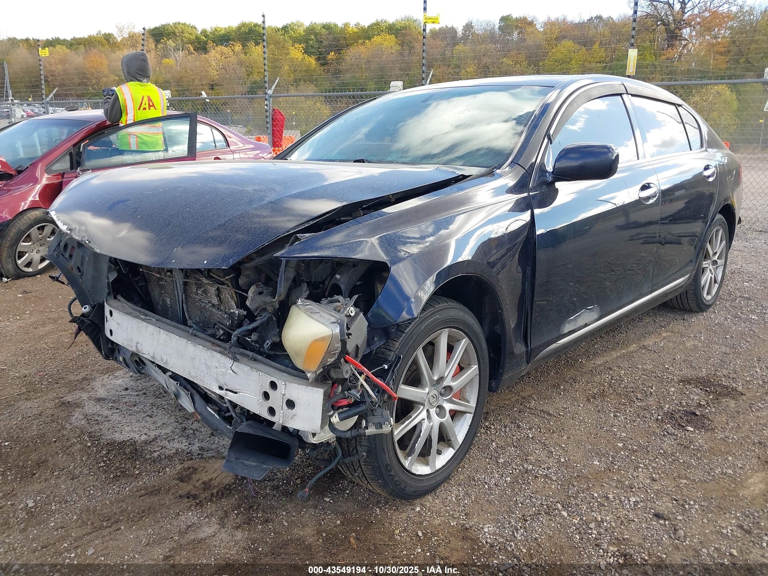 LEXUS GS image 2