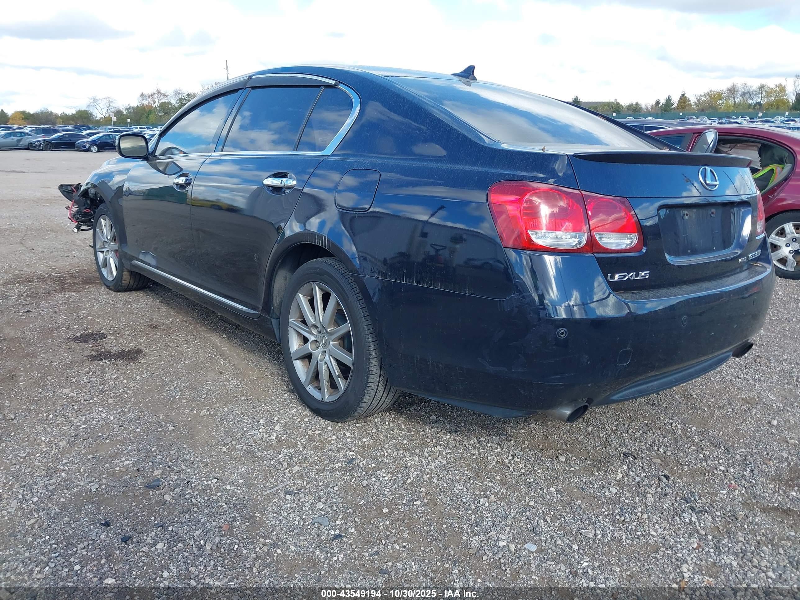 LEXUS GS image 3