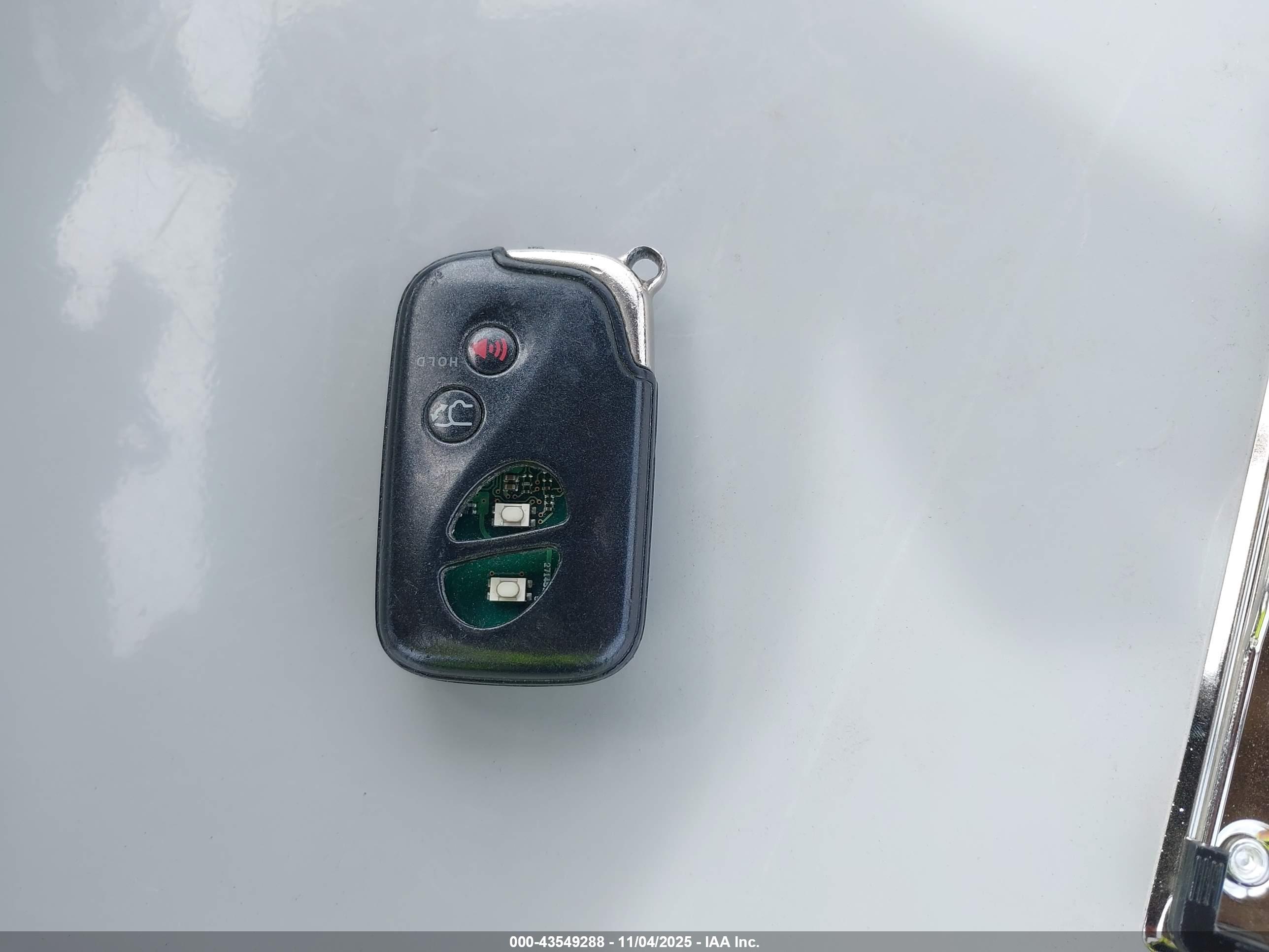TOYOTA PRIUS image 11